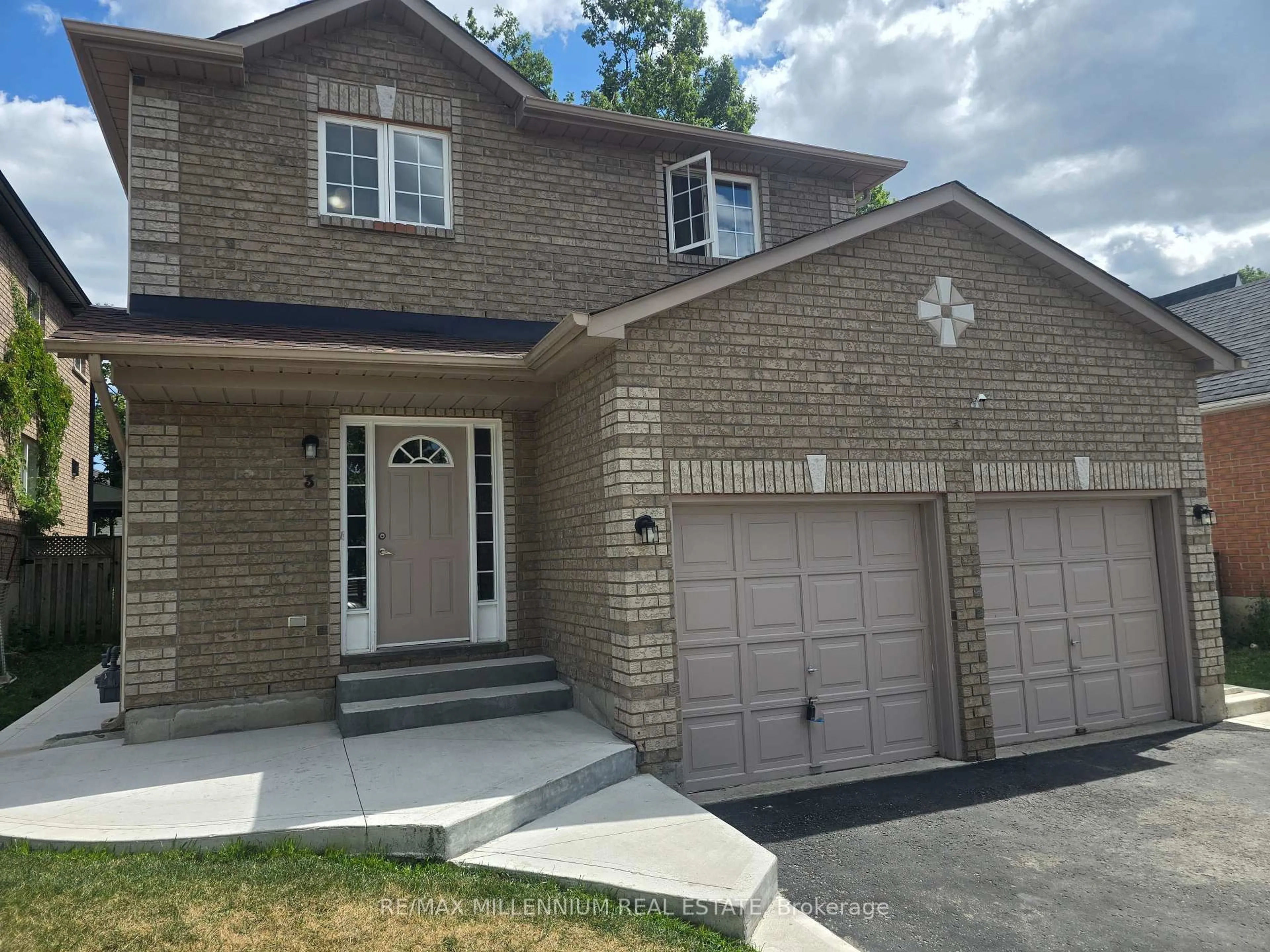 Home with brick exterior material, street for 3 Masters Dr, Barrie Ontario L4M 6W4