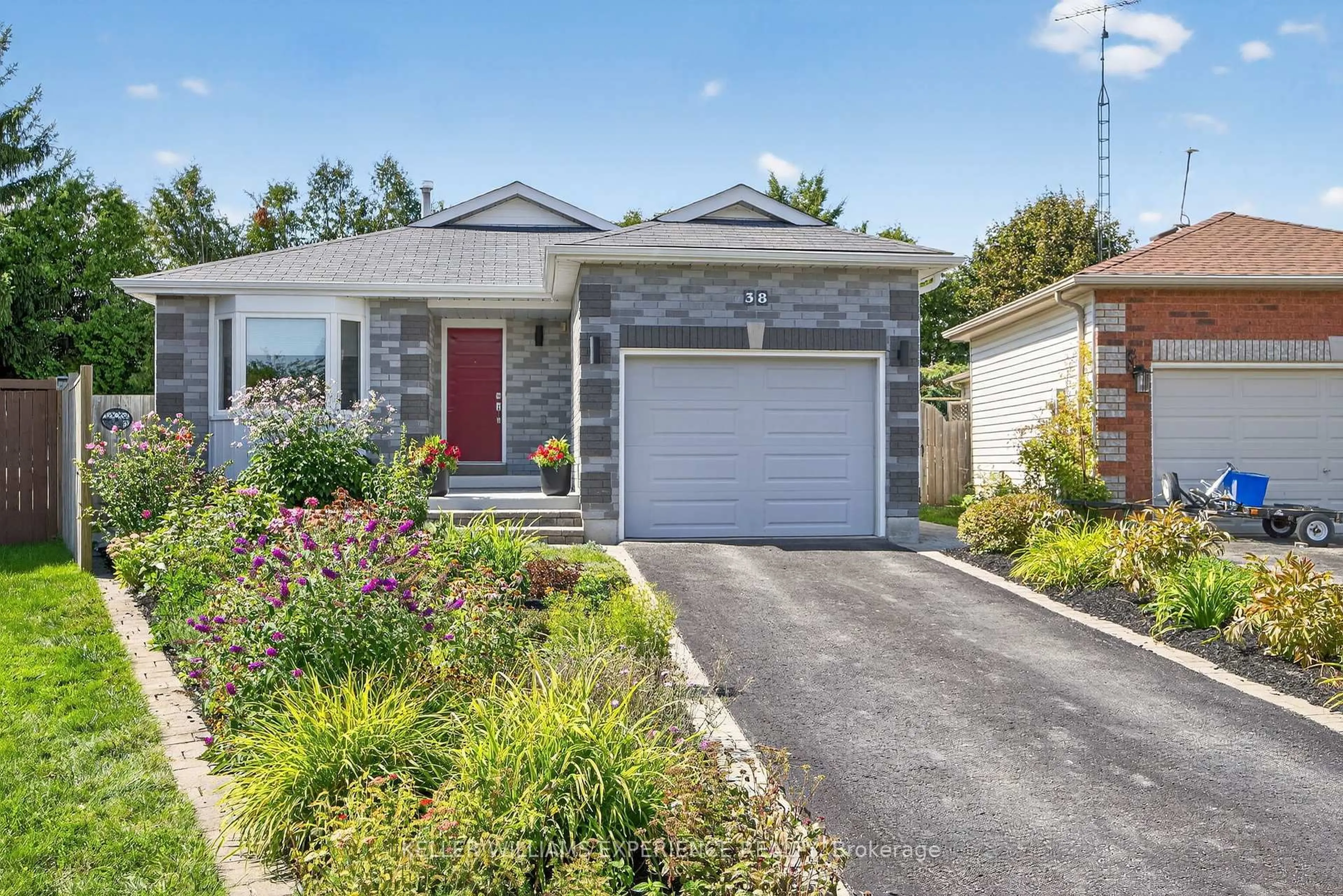 Home with brick exterior material, street for 38 Assiniboine Dr, Barrie Ontario L4N 8G4