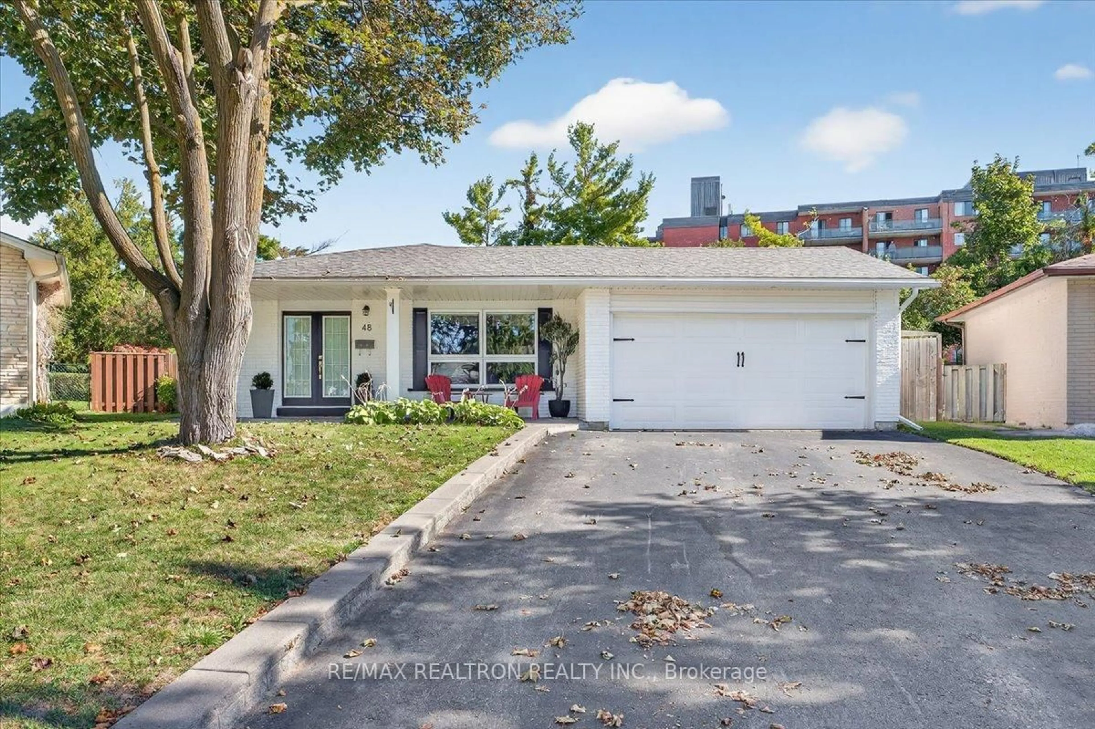 Unknown for 48 Roslyn Rd, Barrie Ontario L4M 2X6