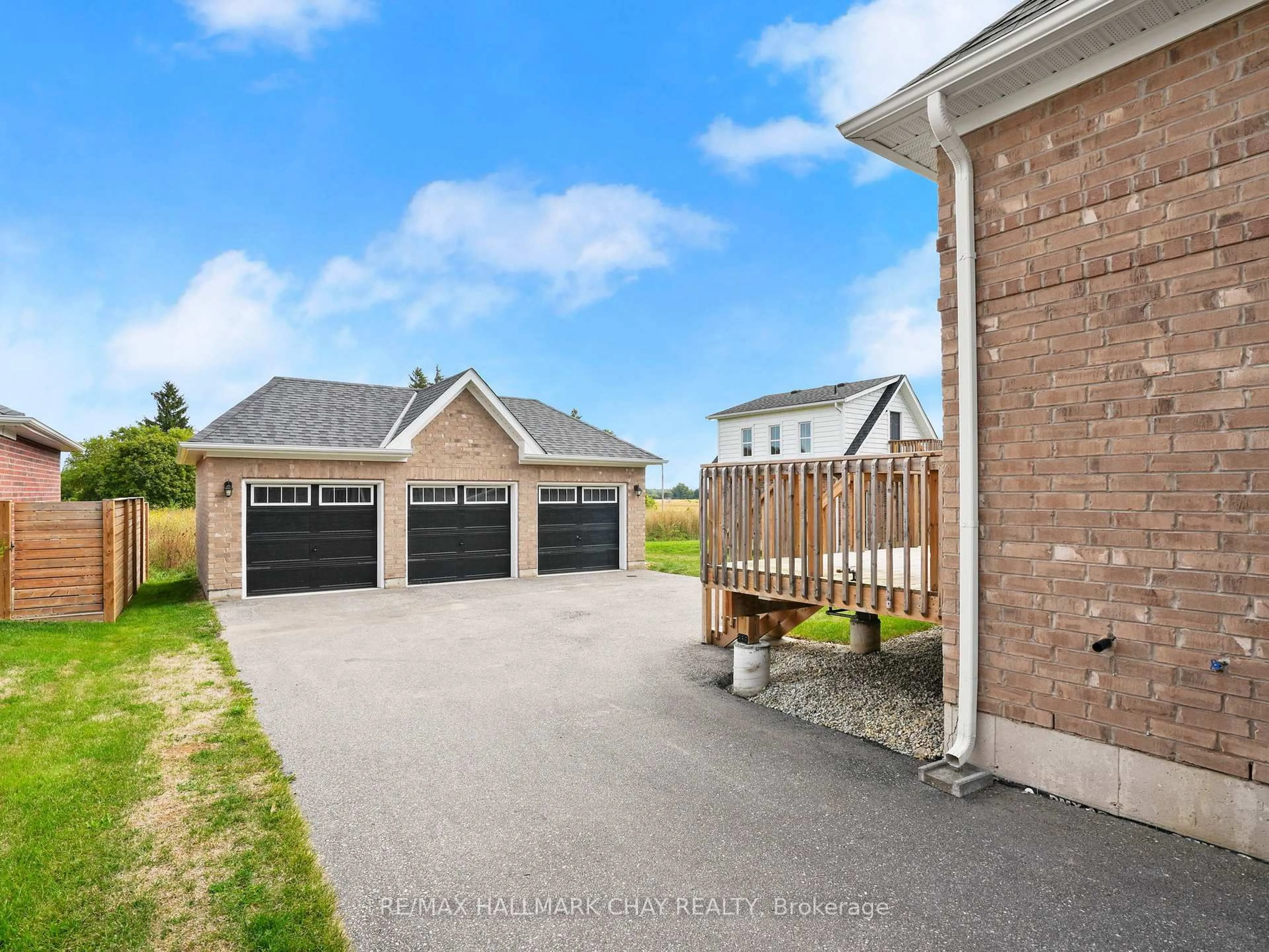 Unknown for 213 Mary St, Clearview Ontario L0M 1G0