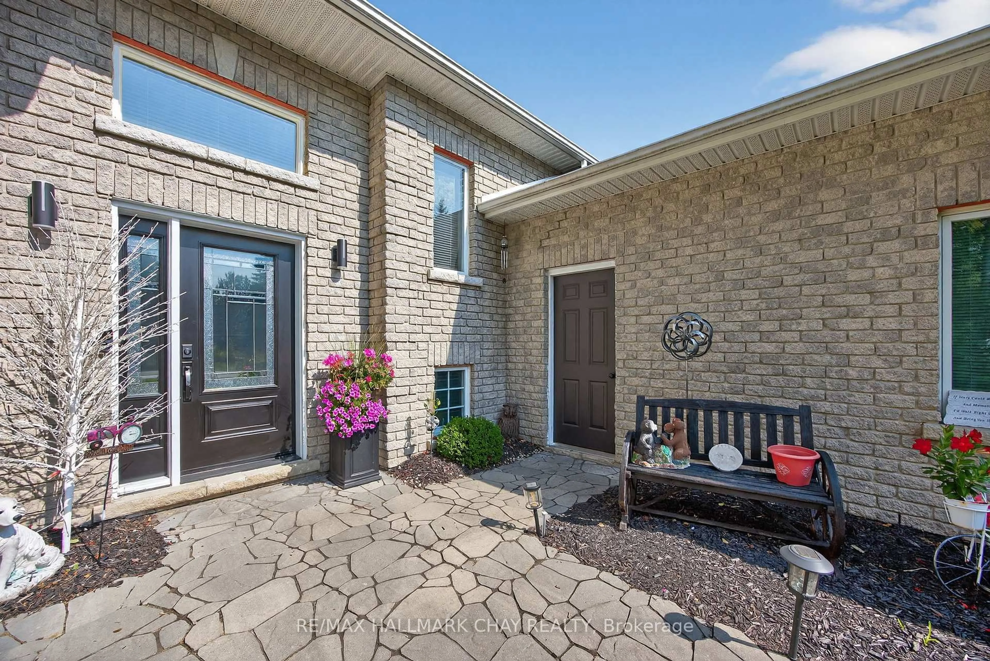 Home with brick exterior material, street for 65 Broadview St, Collingwood Ontario L9Y 0X2