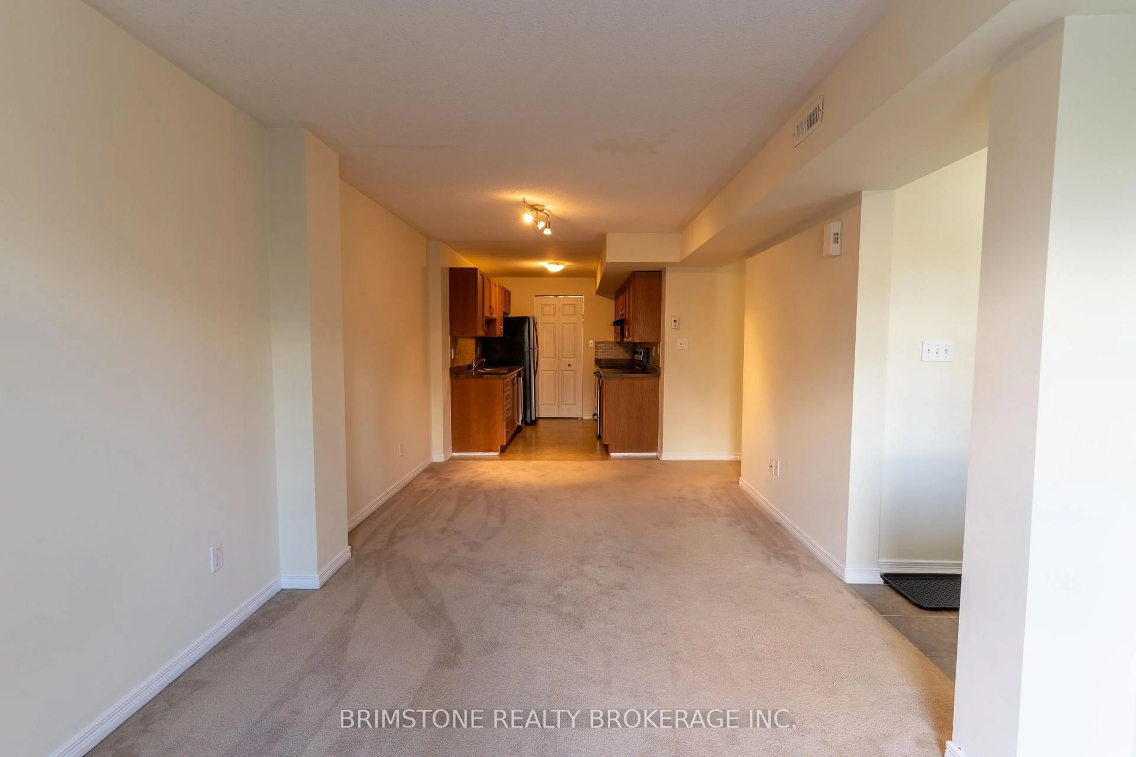 A pic of a room for 175 Stanley St ##33 / #34, Barrie Ontario L4M 0G2