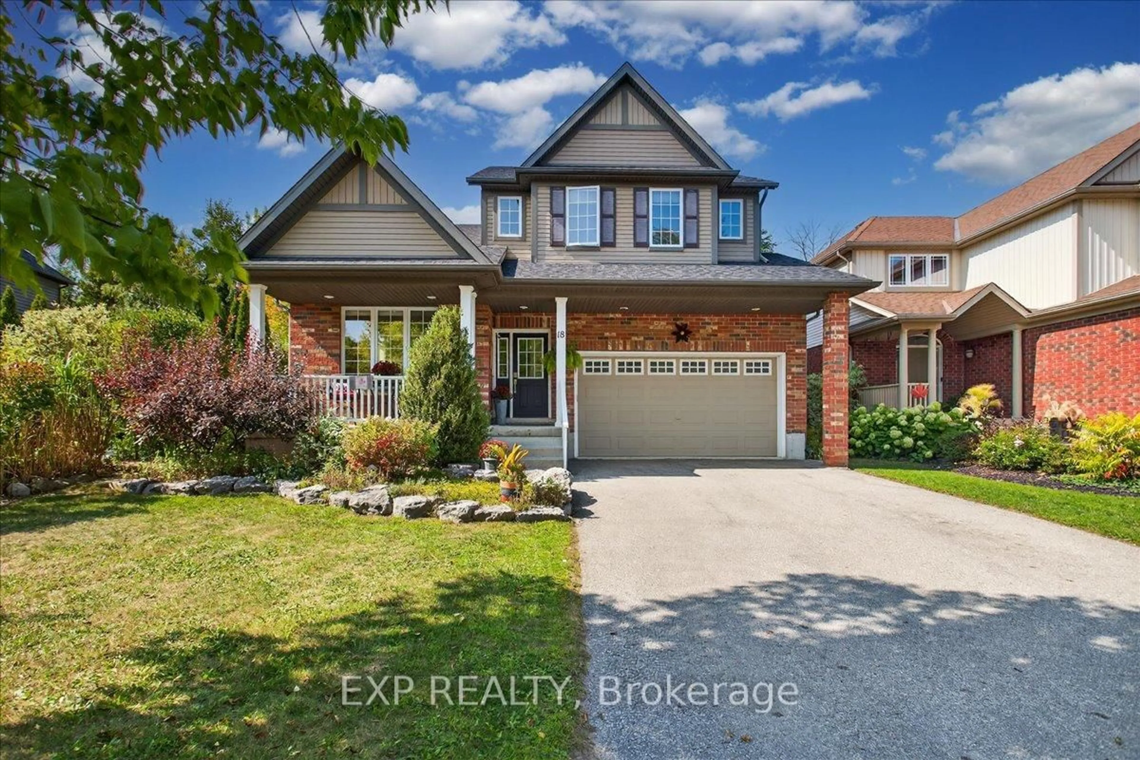 Home with brick exterior material, street for 18 Williams St, Collingwood Ontario L9Y 0B9