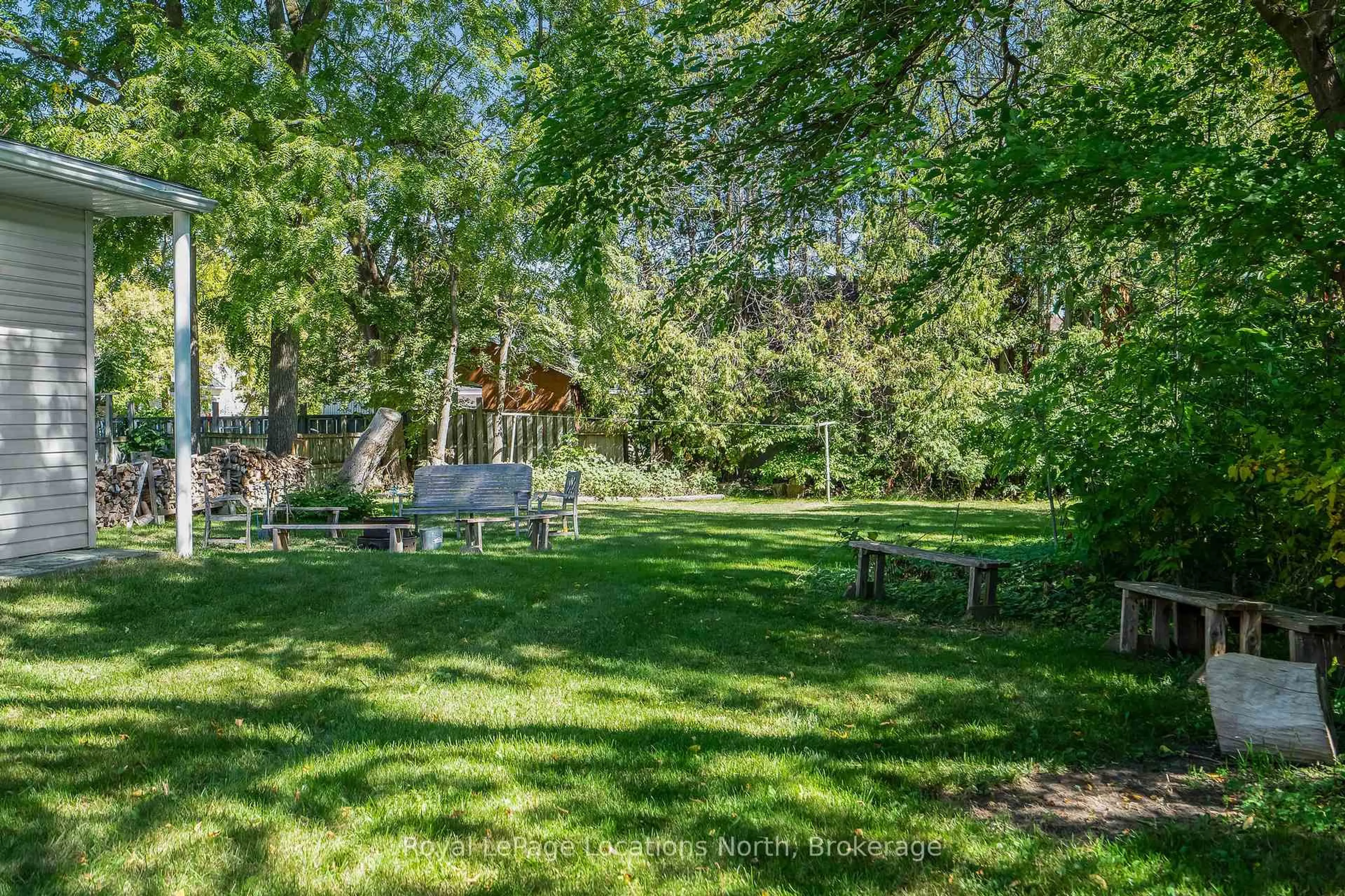 Patio, forest/trees view for 63 Maple St, Collingwood Ontario L9Y 2P7