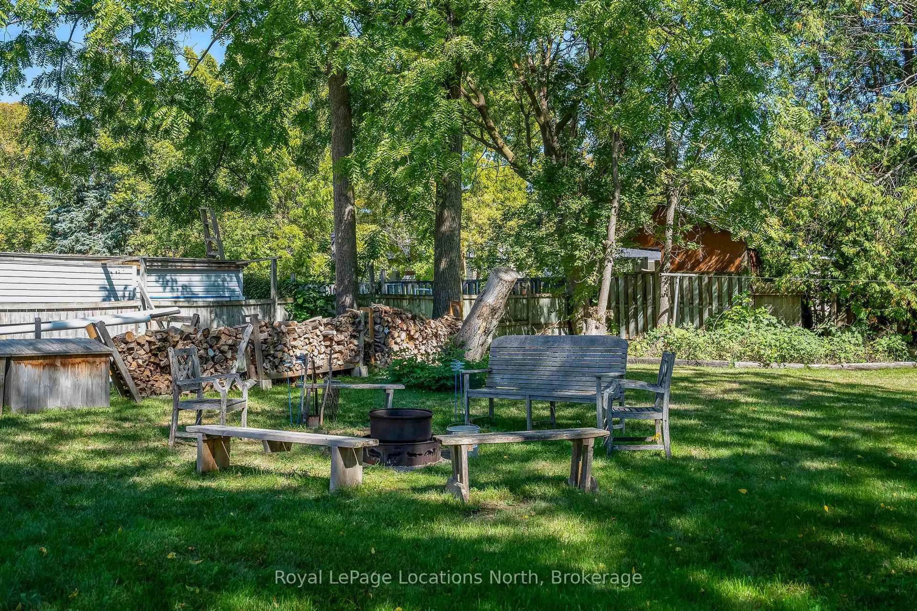 Patio, forest/trees view for 63 Maple St, Collingwood Ontario L9Y 2P7