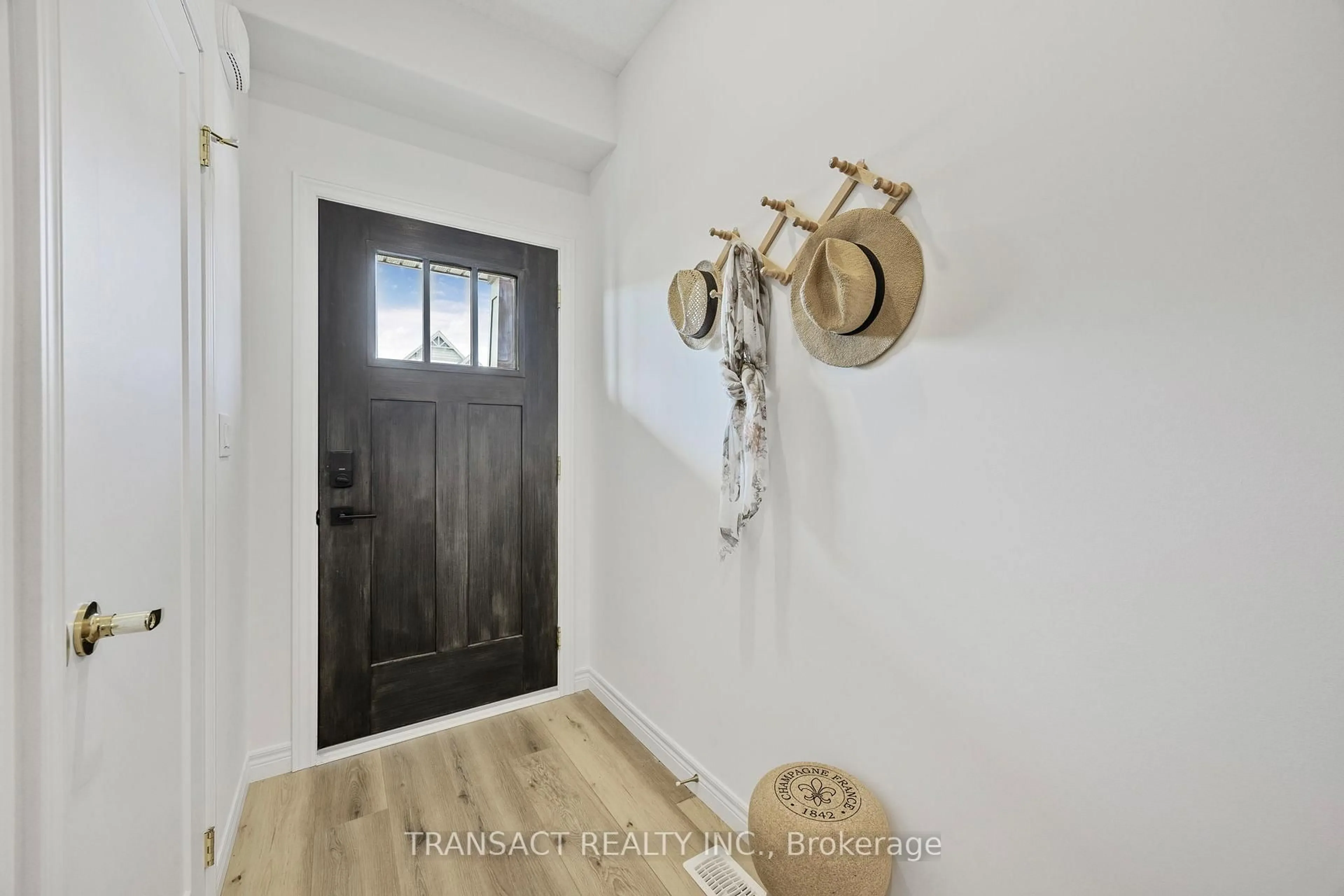 Indoor entryway for 16 Shipley Ave, Collingwood Ontario L9Y 5M6