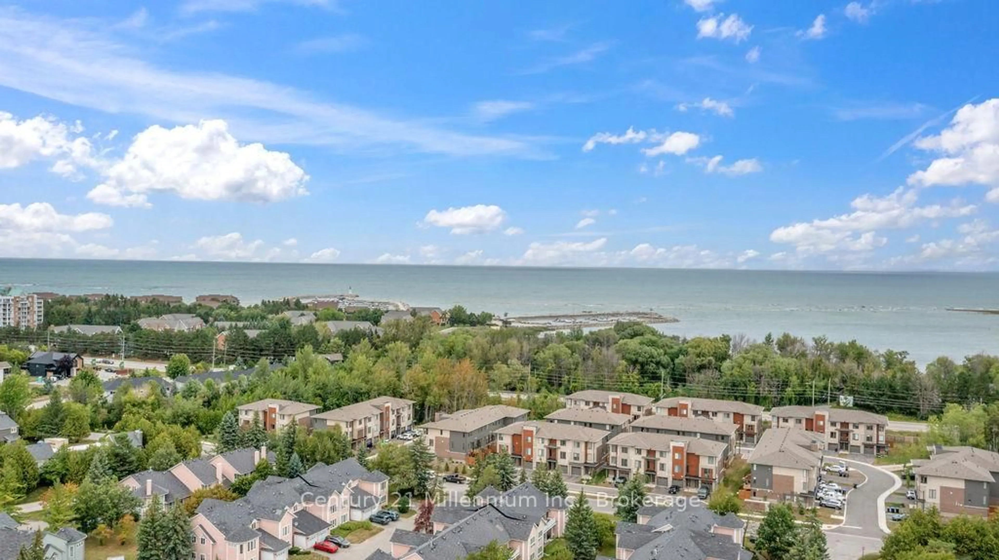 A pic from outside/outdoor area/front of a property/back of a property/a pic from drone, water/lake/river/ocean view for 9 Winters Cres, Collingwood Ontario L9Y 5T1