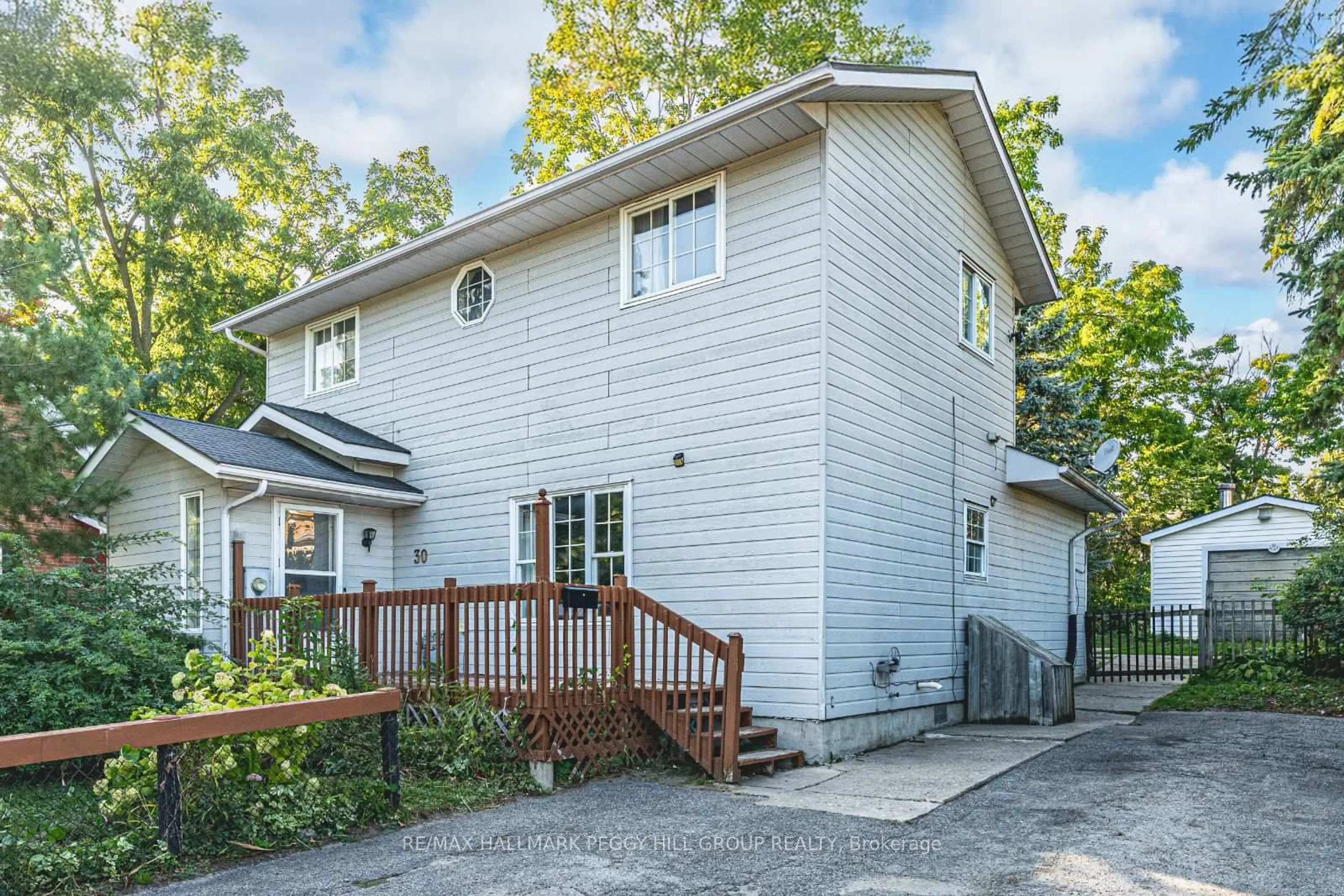 Unknown for 30 North St, Barrie Ontario L4M 2R9