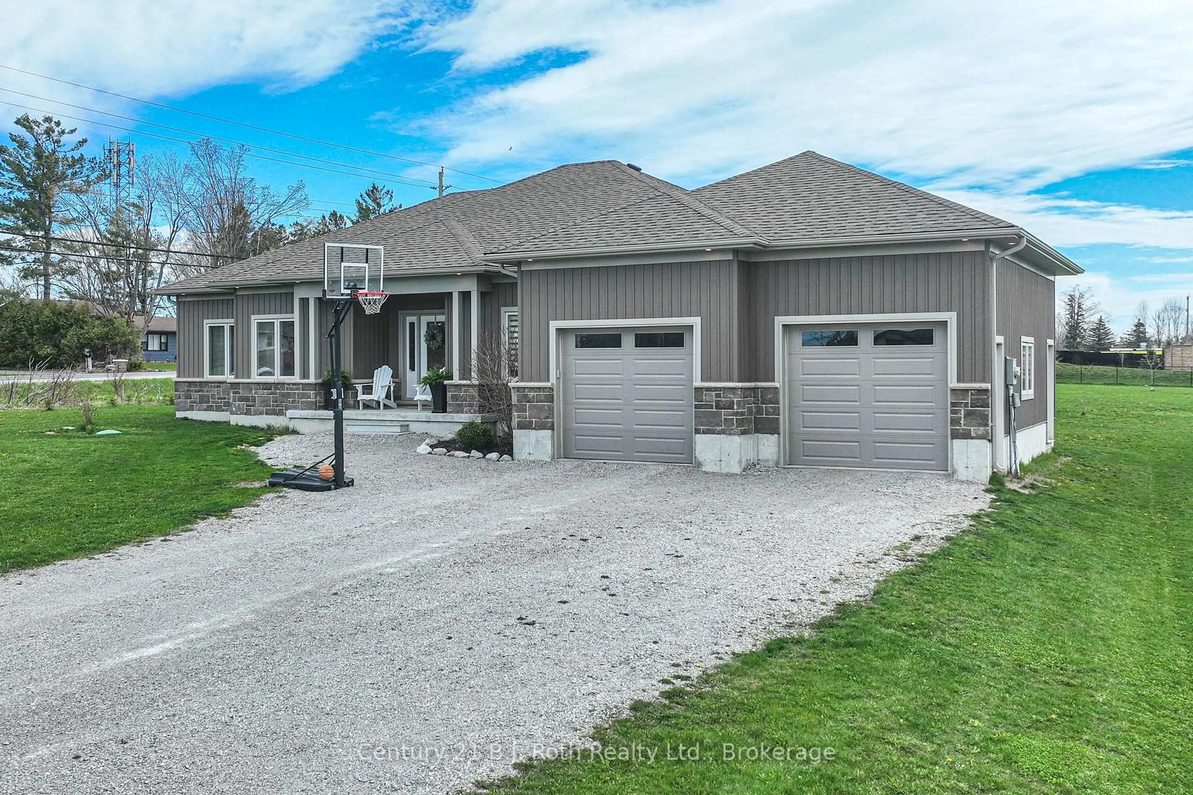 Home with brick exterior material, street for 3 Breanna Blvd, Oro-Medonte Ontario L3V 0J9