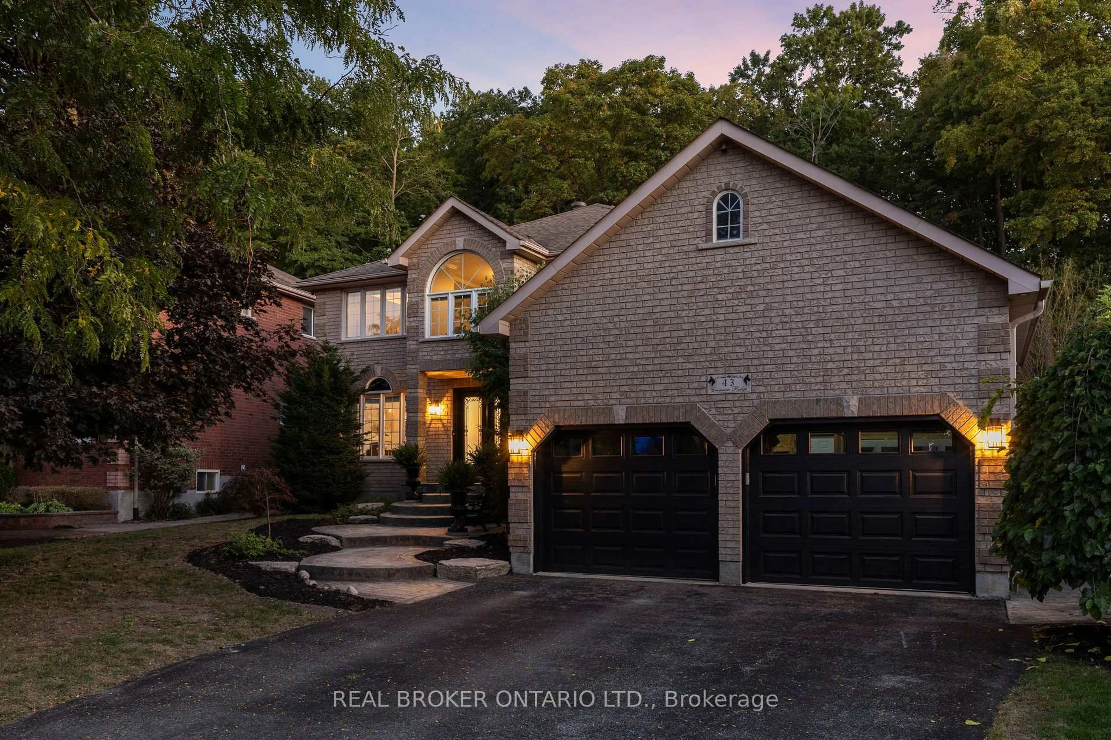 Home with brick exterior material, street for 43 Crimson Ridge Rd, Barrie Ontario L4N 9S1
