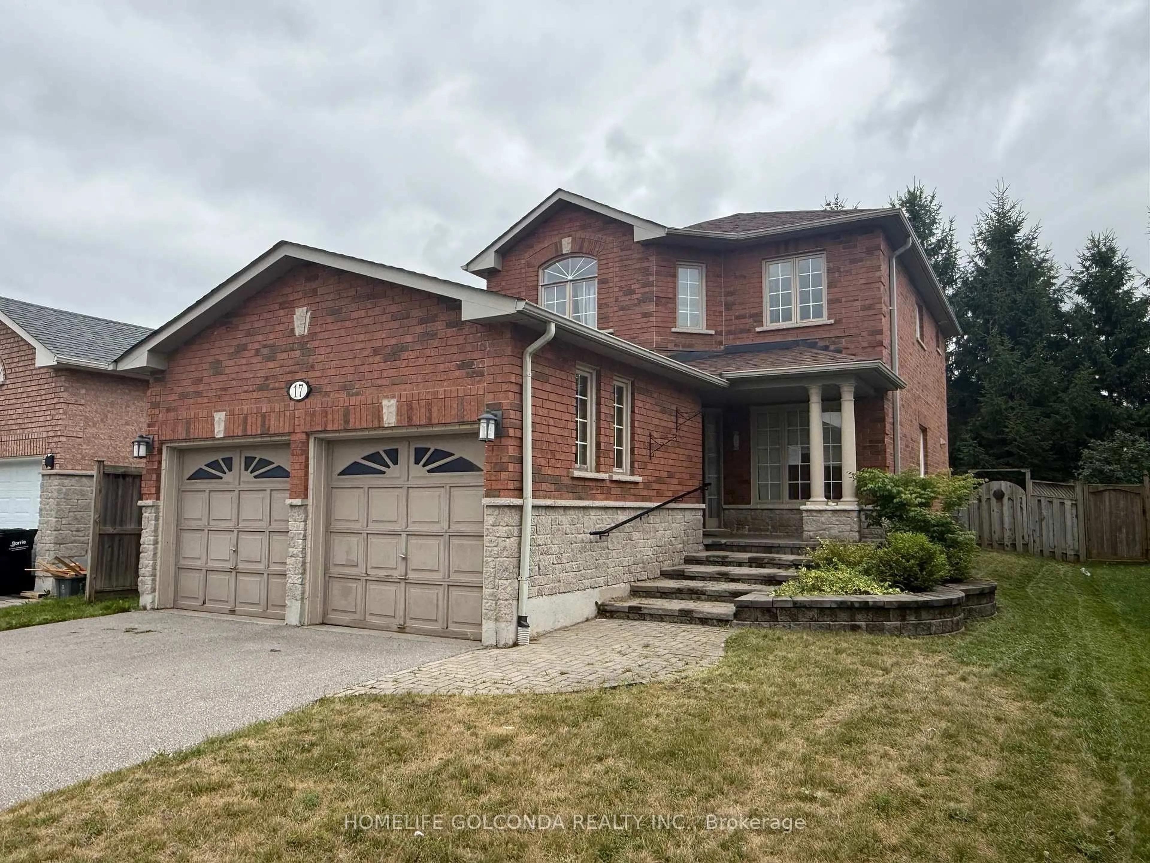 Home with brick exterior material, street for 17 Leslie Ave, Barrie Ontario L4N 9N9