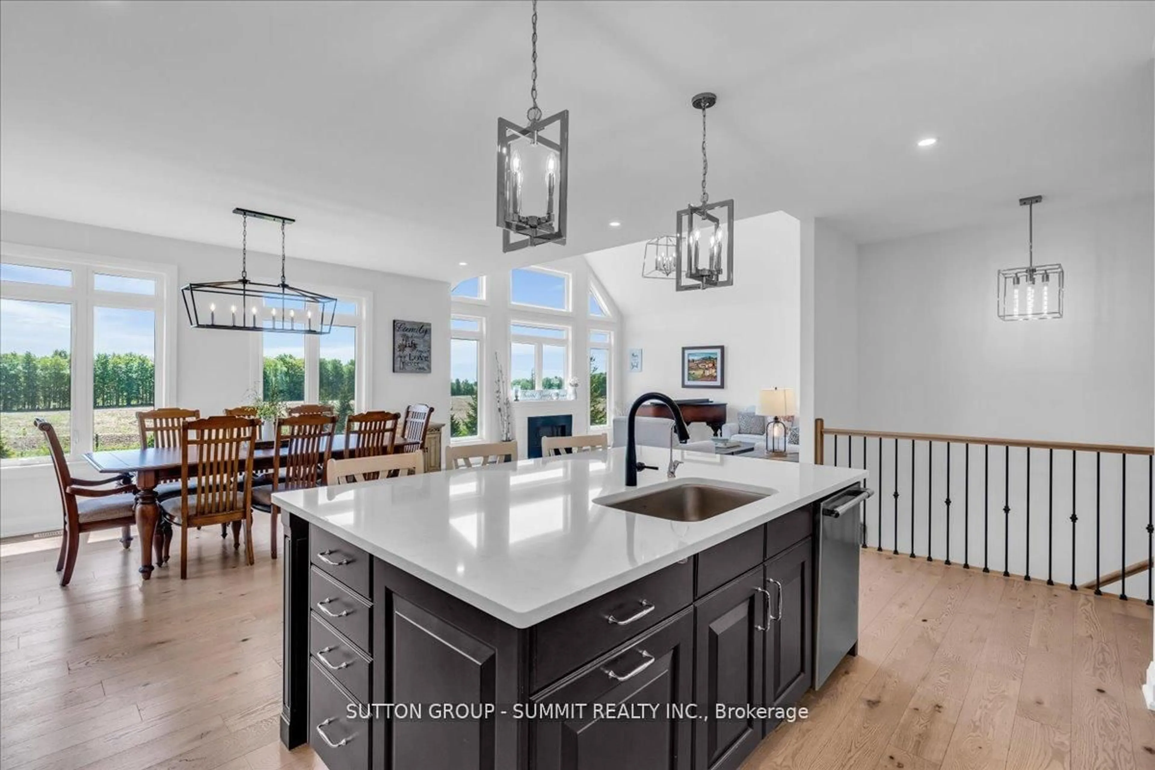 Open concept kitchen, ceramic/tile floor for 3 Best Crt, Oro-Medonte Ontario L0L 2L0