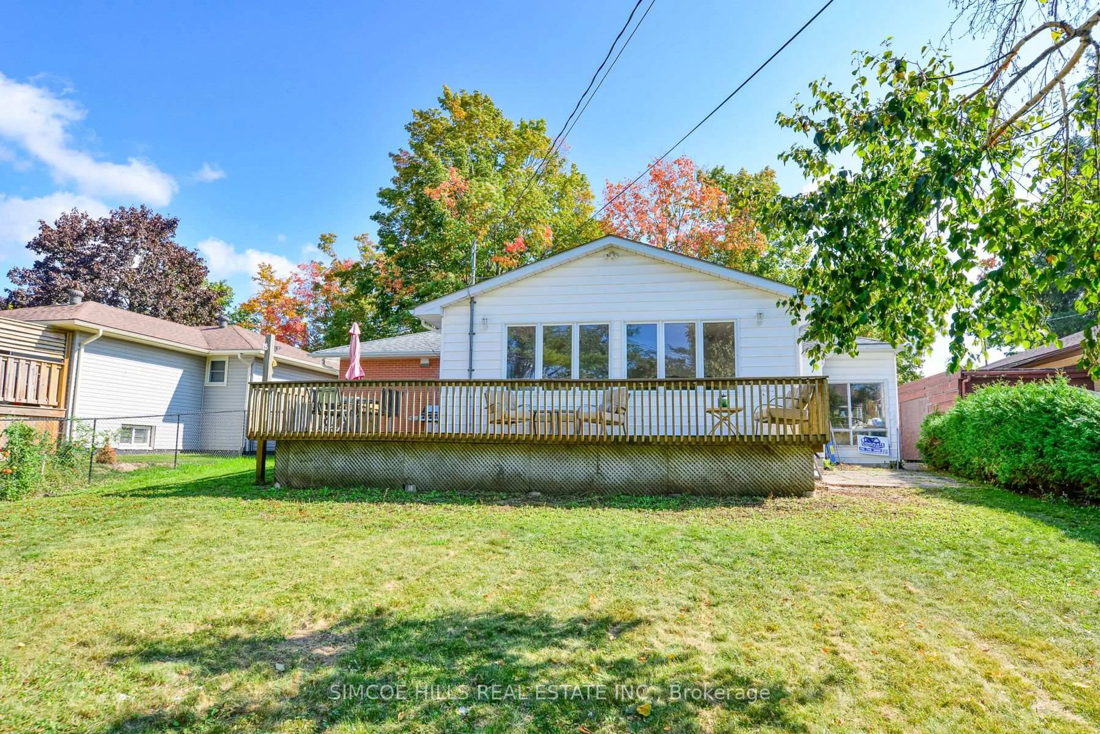 Patio, unknown for 106 NORTH St, Orillia Ontario L3V 3S8