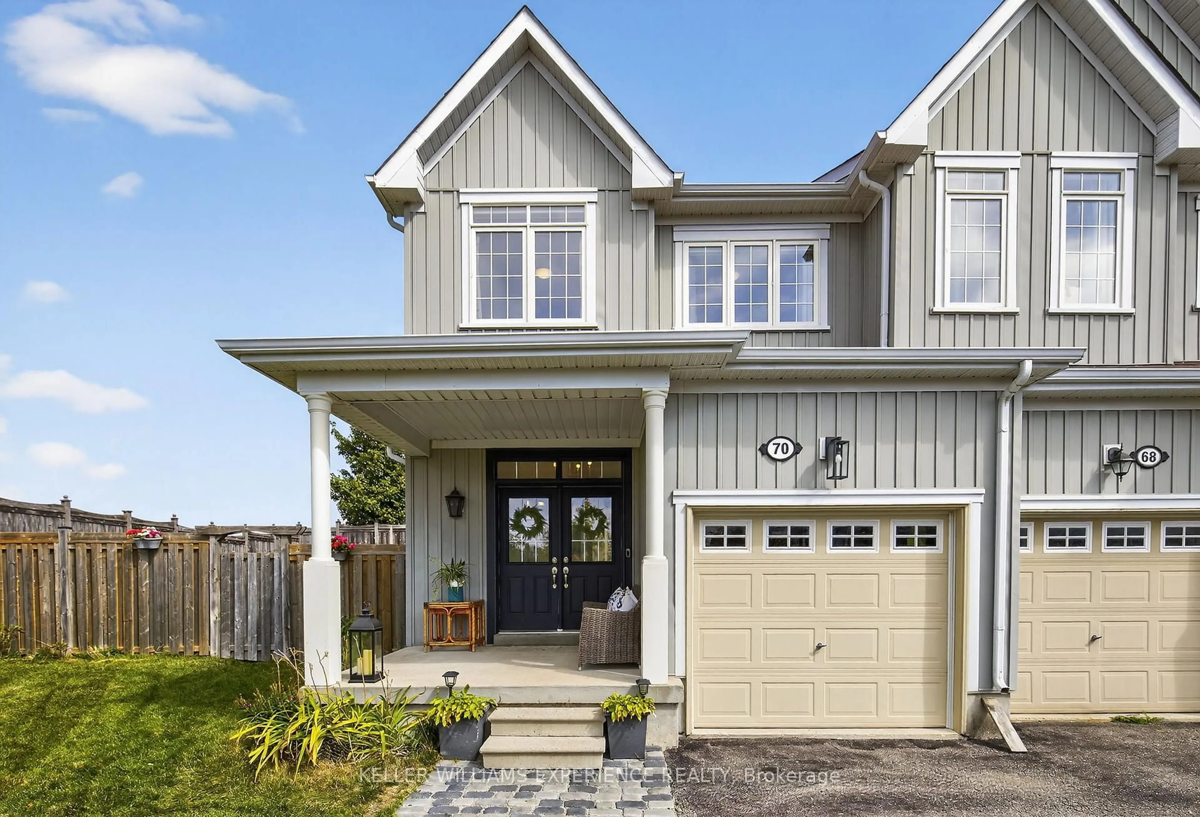 Home with vinyl exterior material, street for 70 Pearcey Cres, Barrie Ontario L4N 6R7