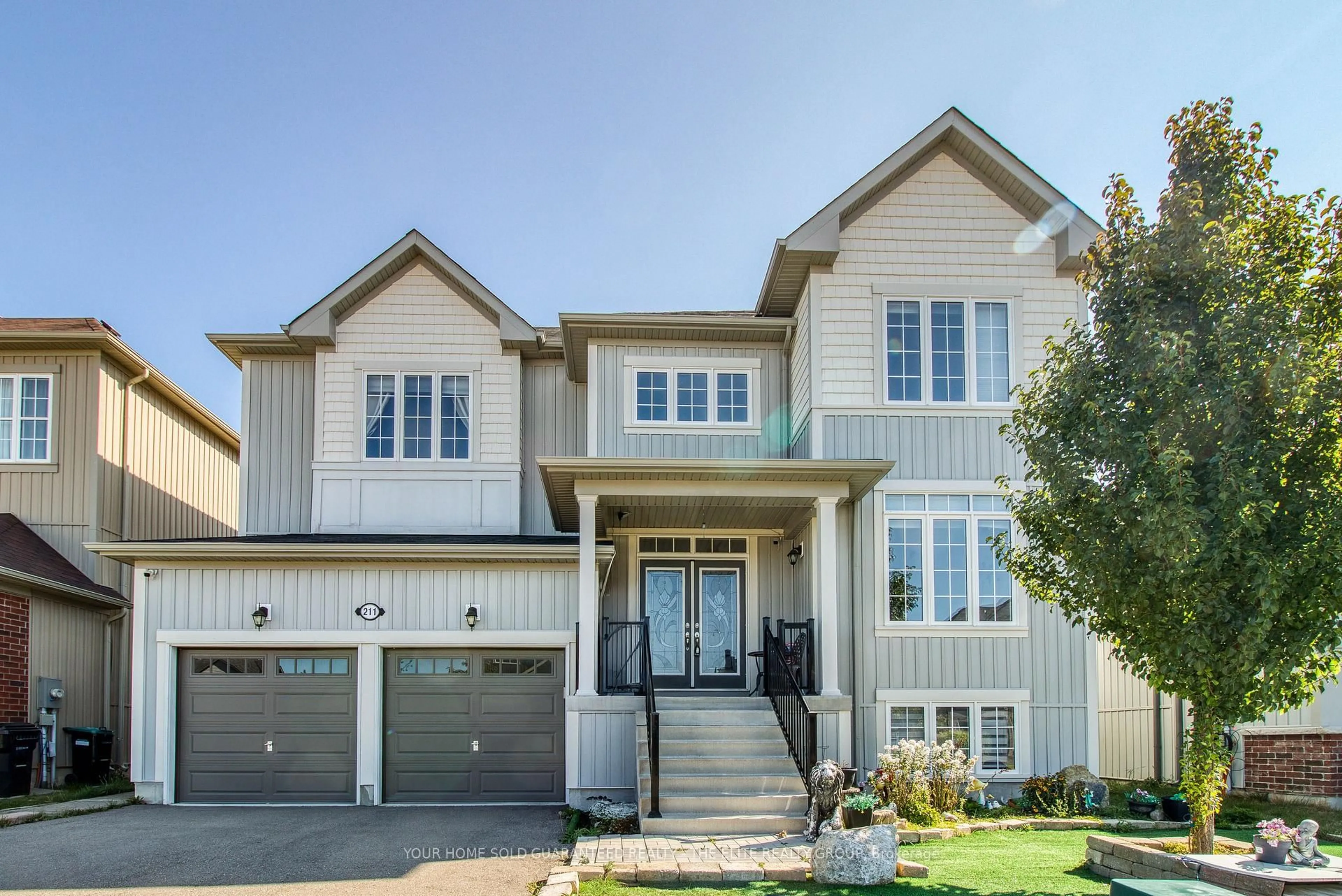 Home with vinyl exterior material, street for 211 Lia Dr, Clearview Ontario L0M 1S0
