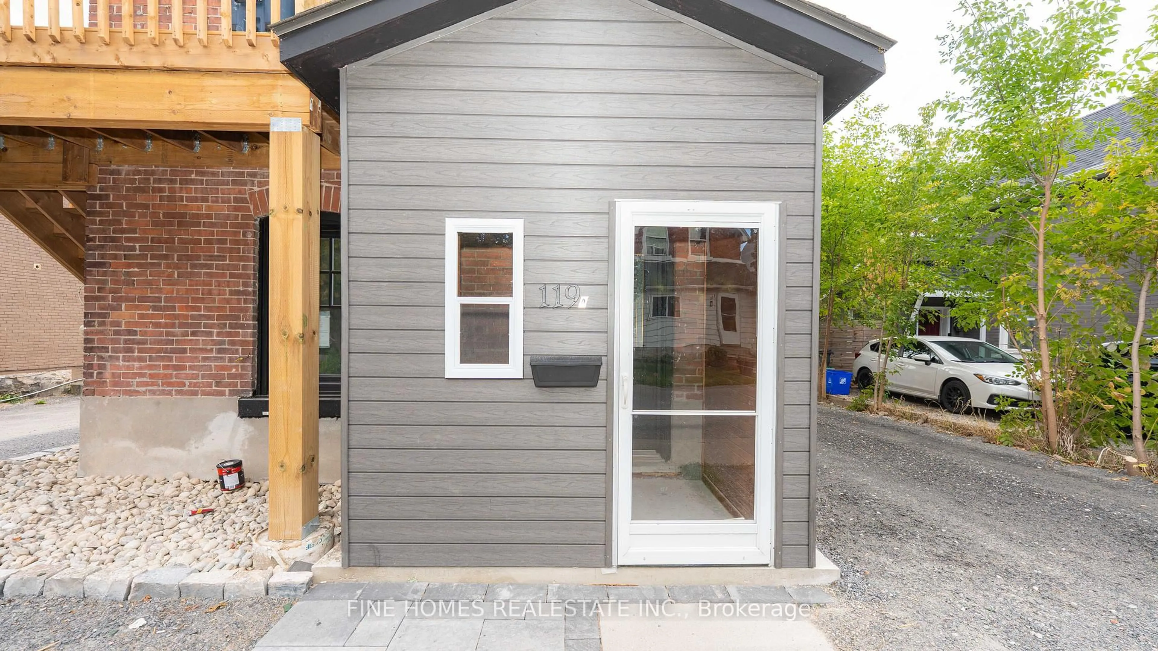 Unknown for 119 Albert St, Orillia Ontario L3V 5L1