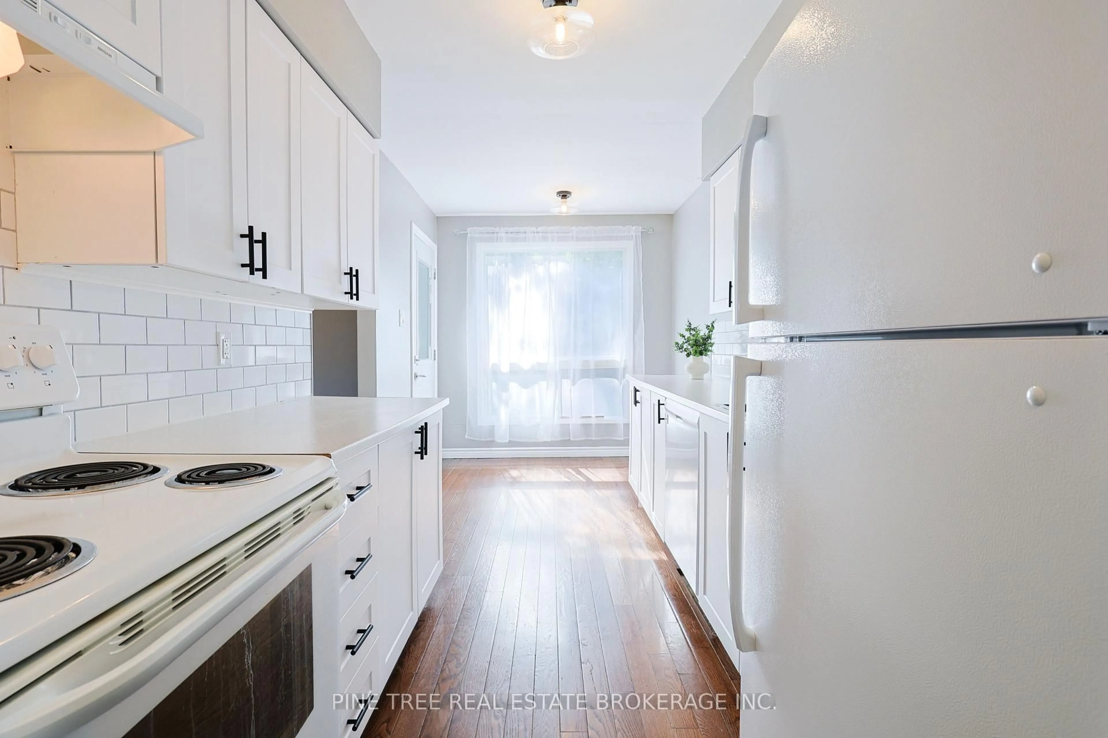 Unknown for 228 Cavana St, Midland Ontario L4R 4C1