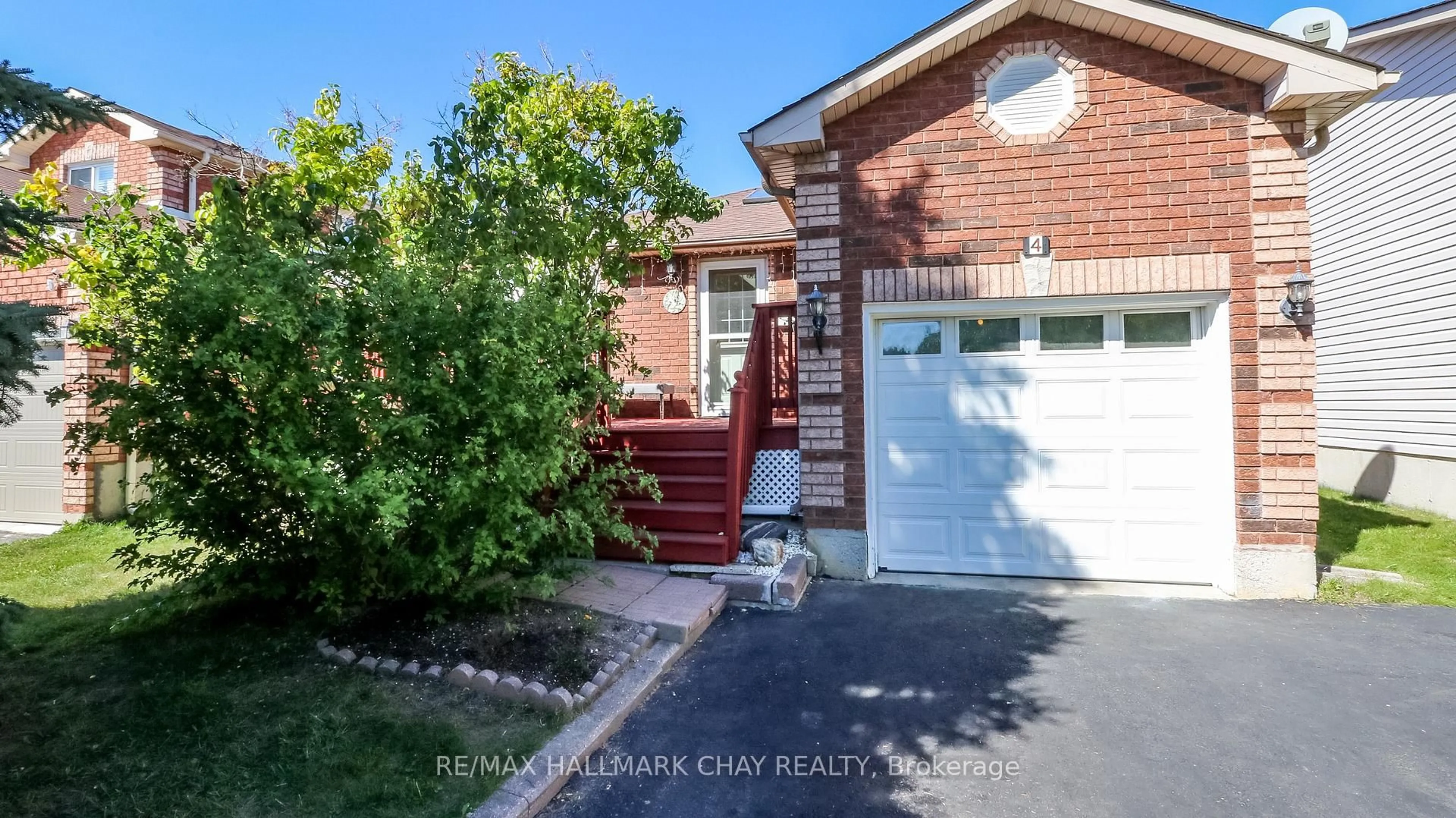 Home with brick exterior material, street for 4 Hersey Cres, Barrie Ontario L4N 8P7