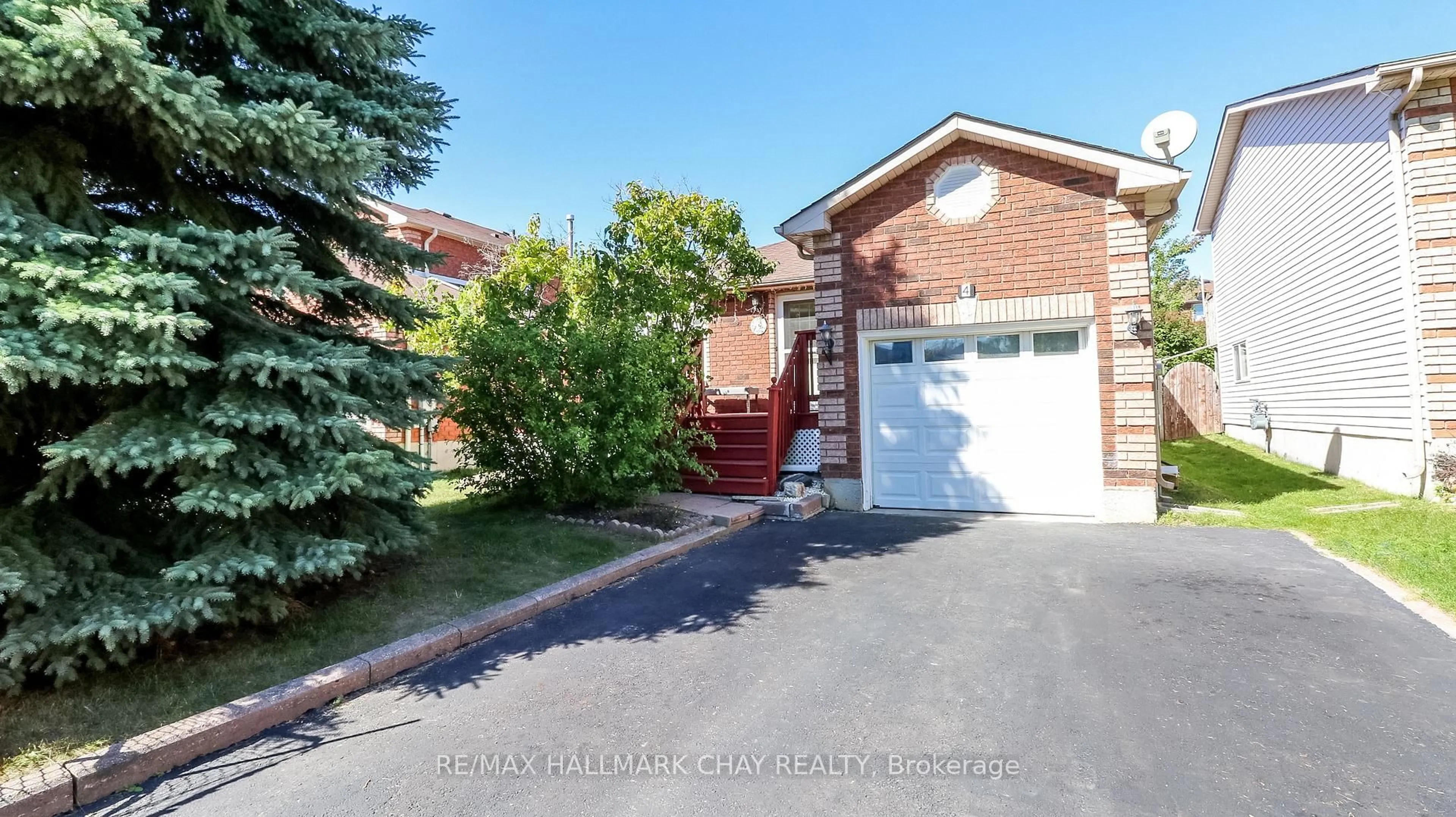 Home with brick exterior material, street for 4 Hersey Cres, Barrie Ontario L4N 8P7