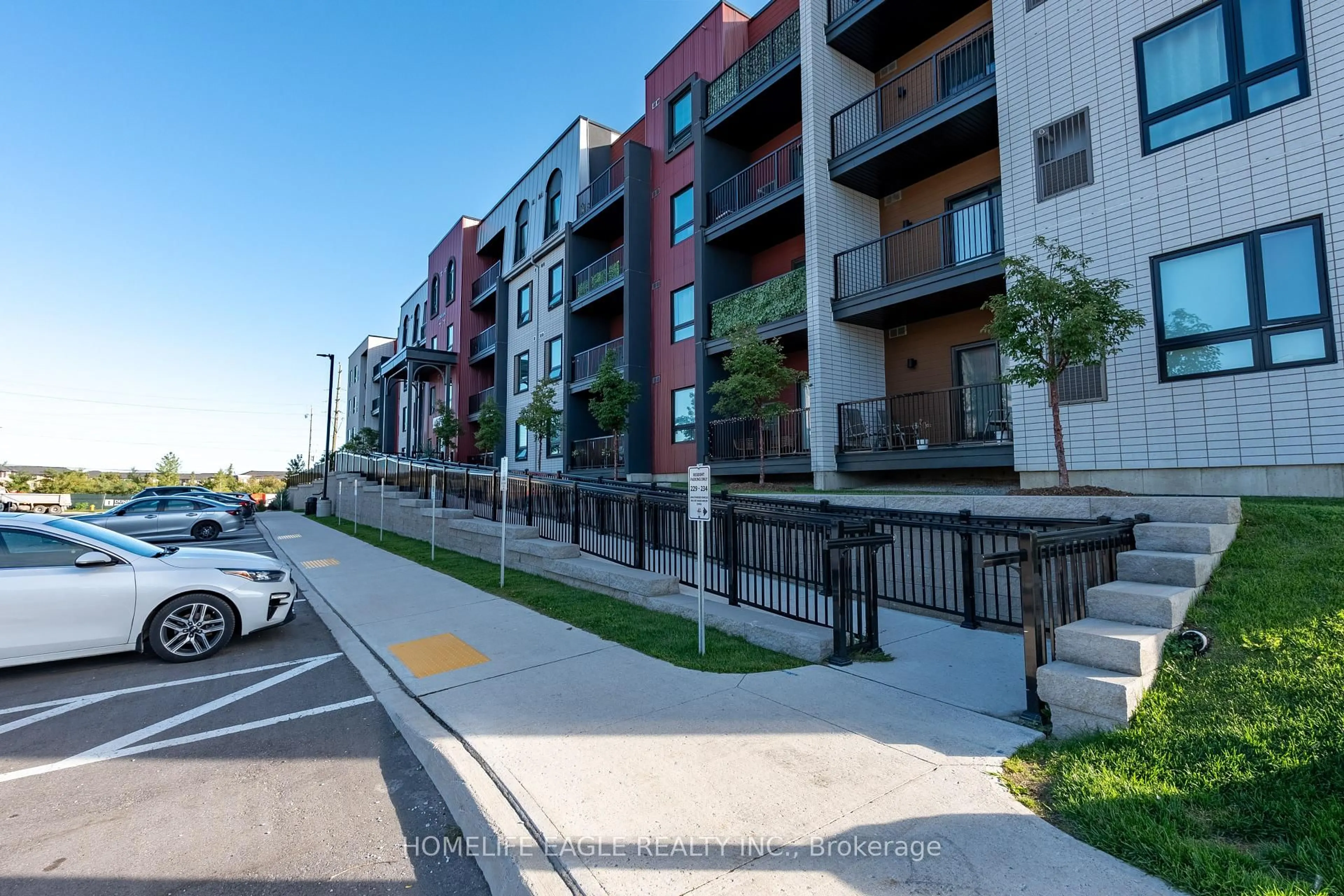 Unknown for 1 Chef Lane #201, Barrie Ontario L9J 0T1