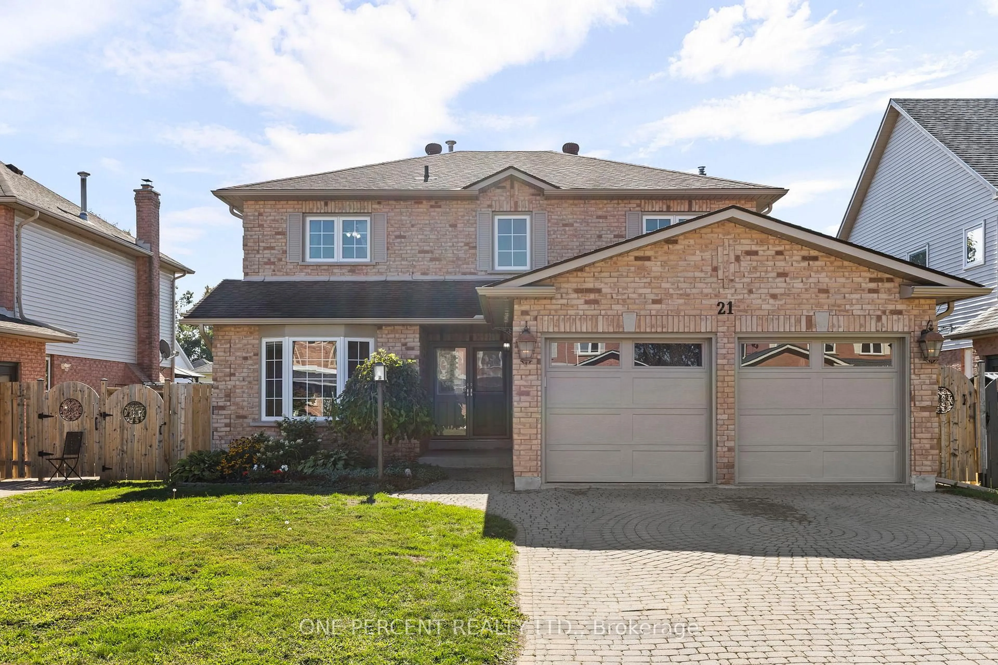 Home with brick exterior material, street for 21 Brandon Cres, Orillia Ontario L3V 7P5