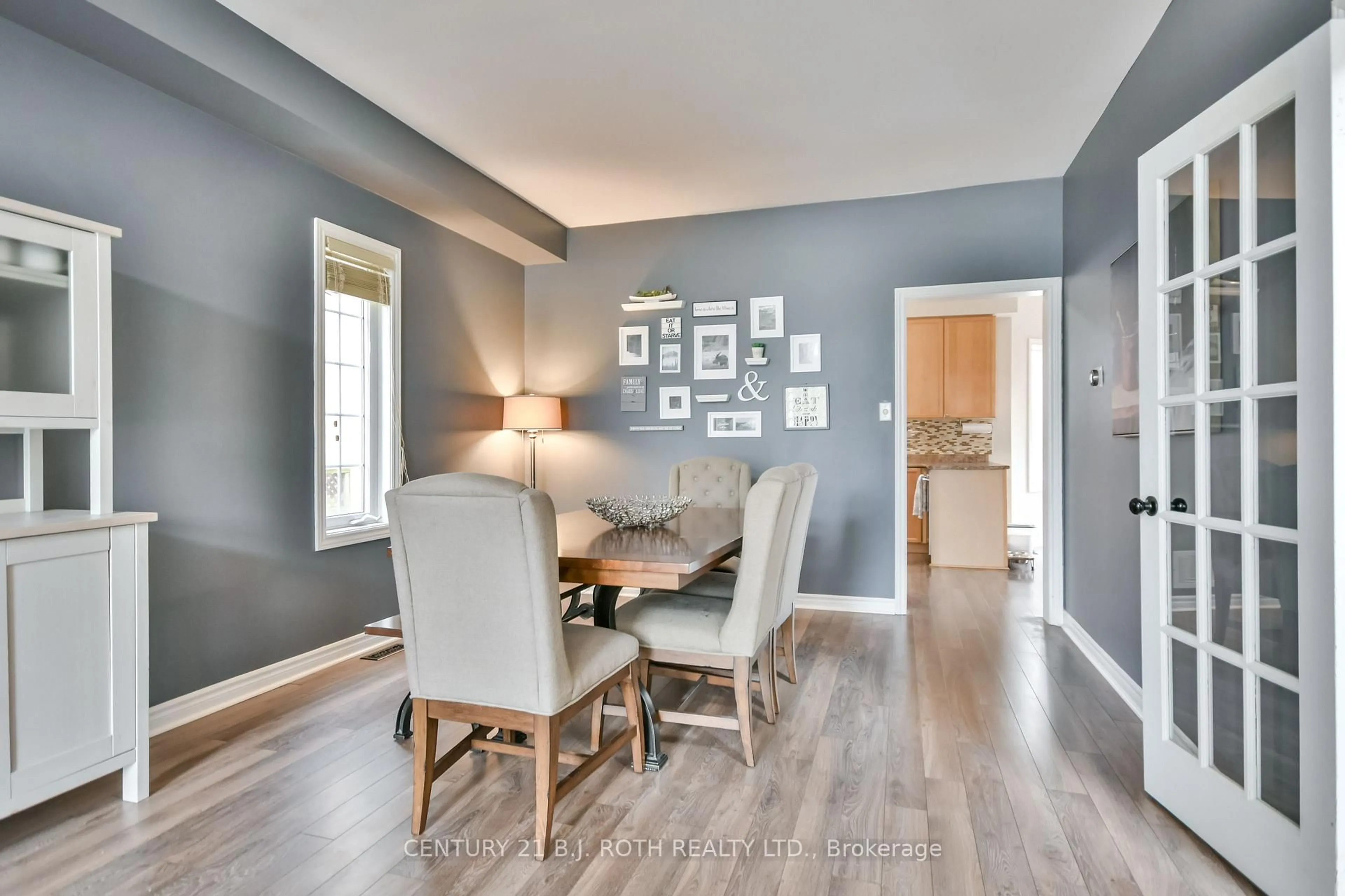 Dining room, wood/laminate floor for 60 Carley Cres, Barrie Ontario L4N 0M8