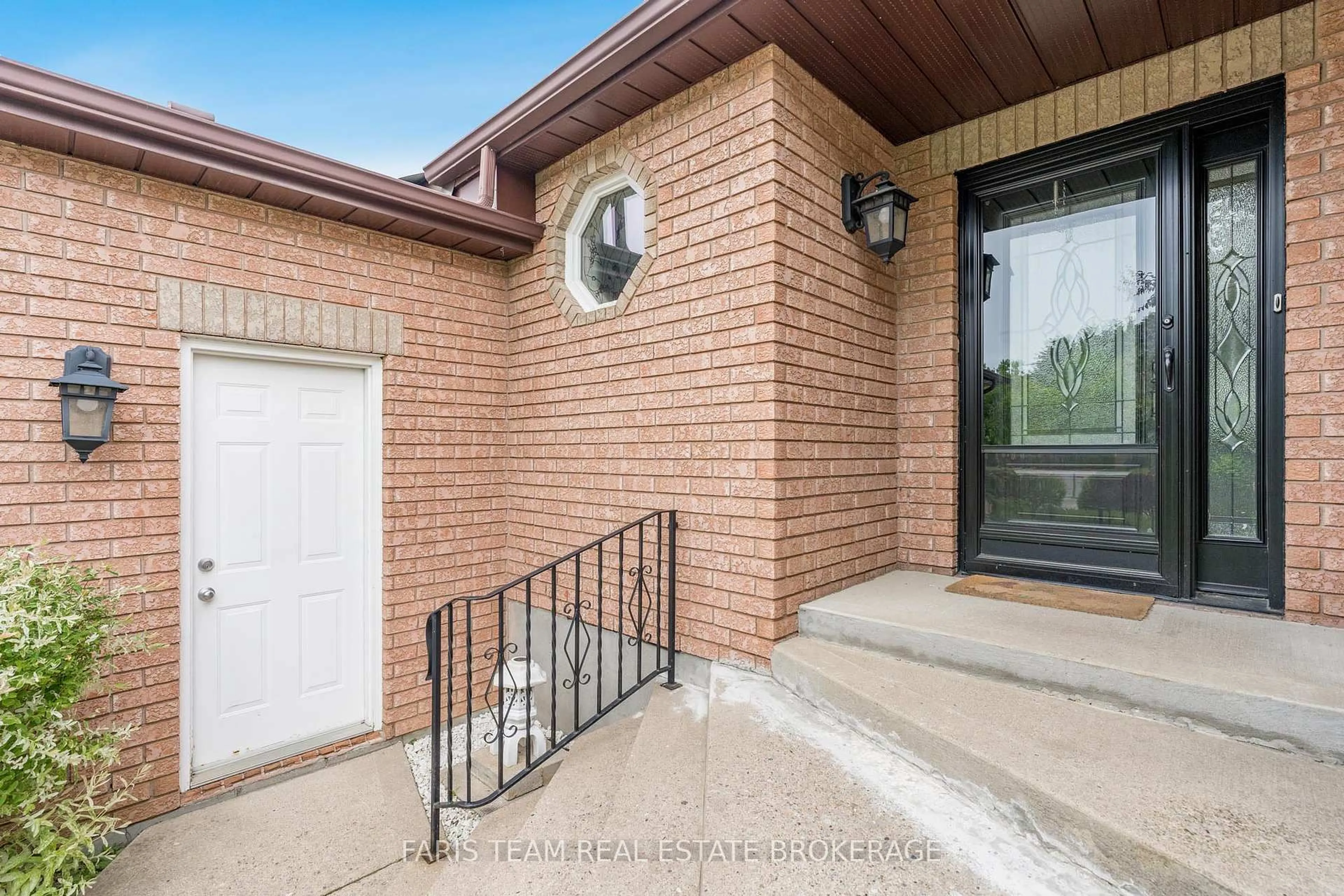 Home with brick exterior material, street for 11 Copeland St, Penetanguishene Ontario L9M 1K3