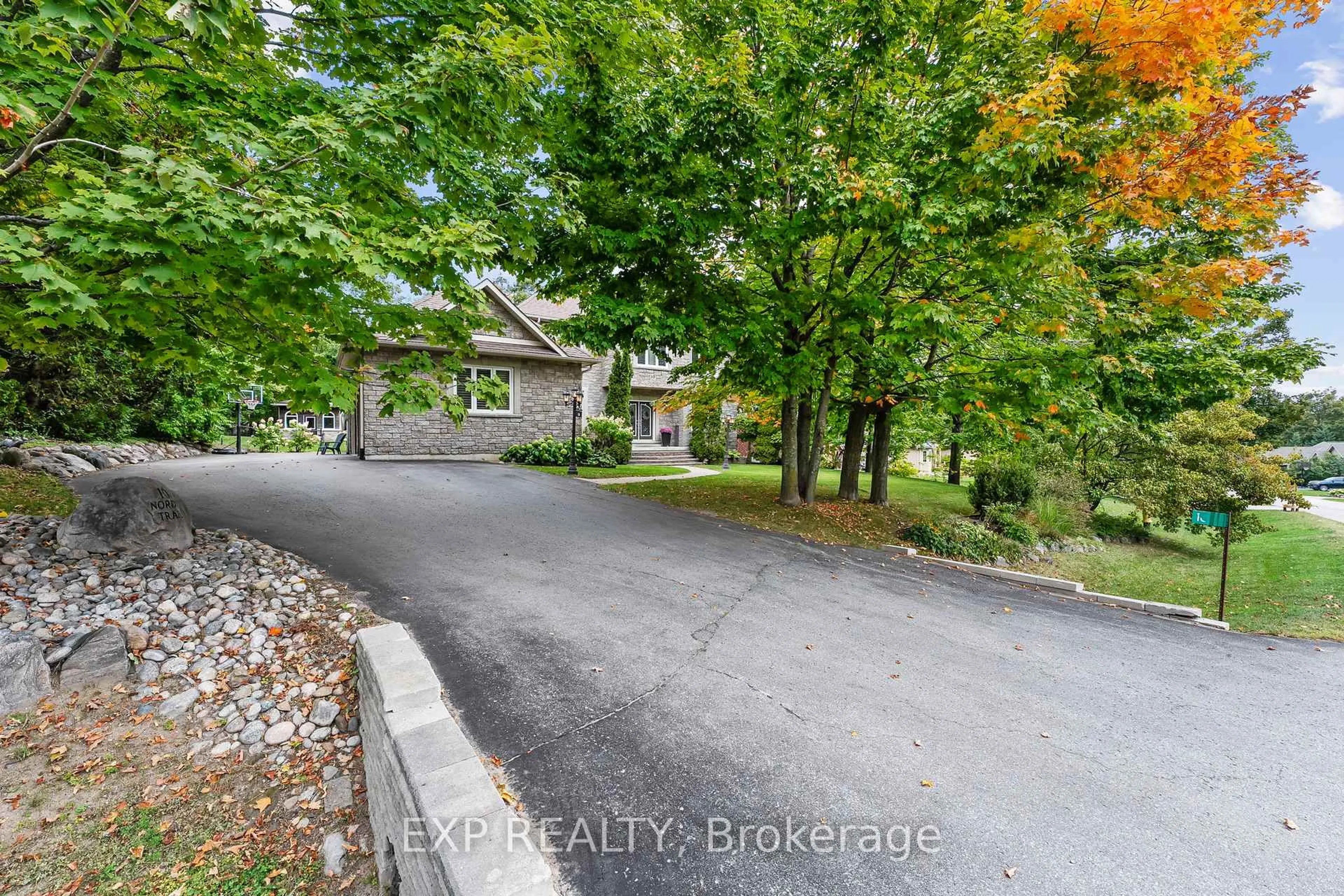 A pic from outside/outdoor area/front of a property/back of a property/a pic from drone, unknown for 10 Nordic Tr, Oro-Medonte Ontario L0L 2L0