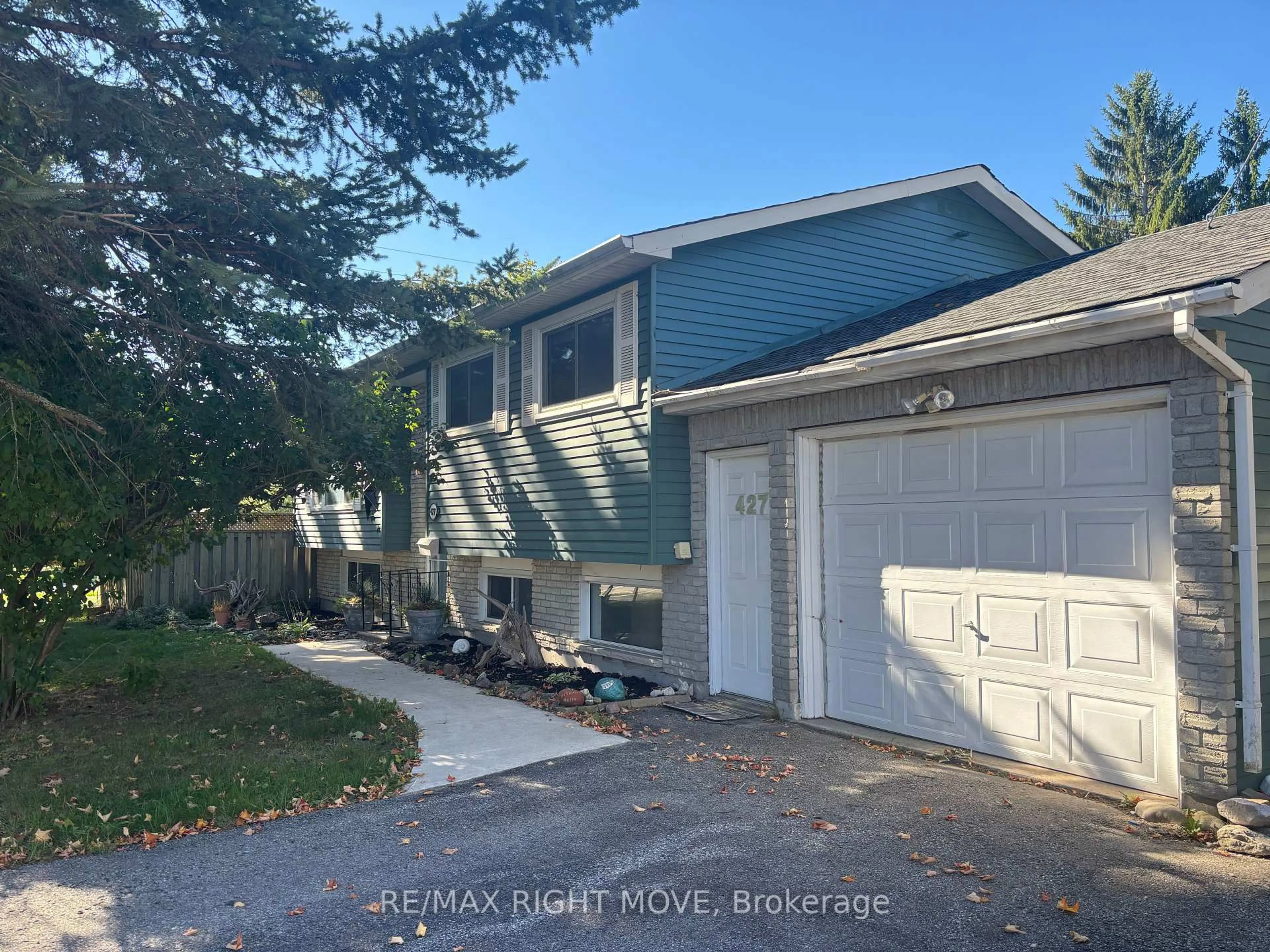 Home with vinyl exterior material, unknown for 427 Jamieson Dr, Orillia Ontario L3V 4Y6