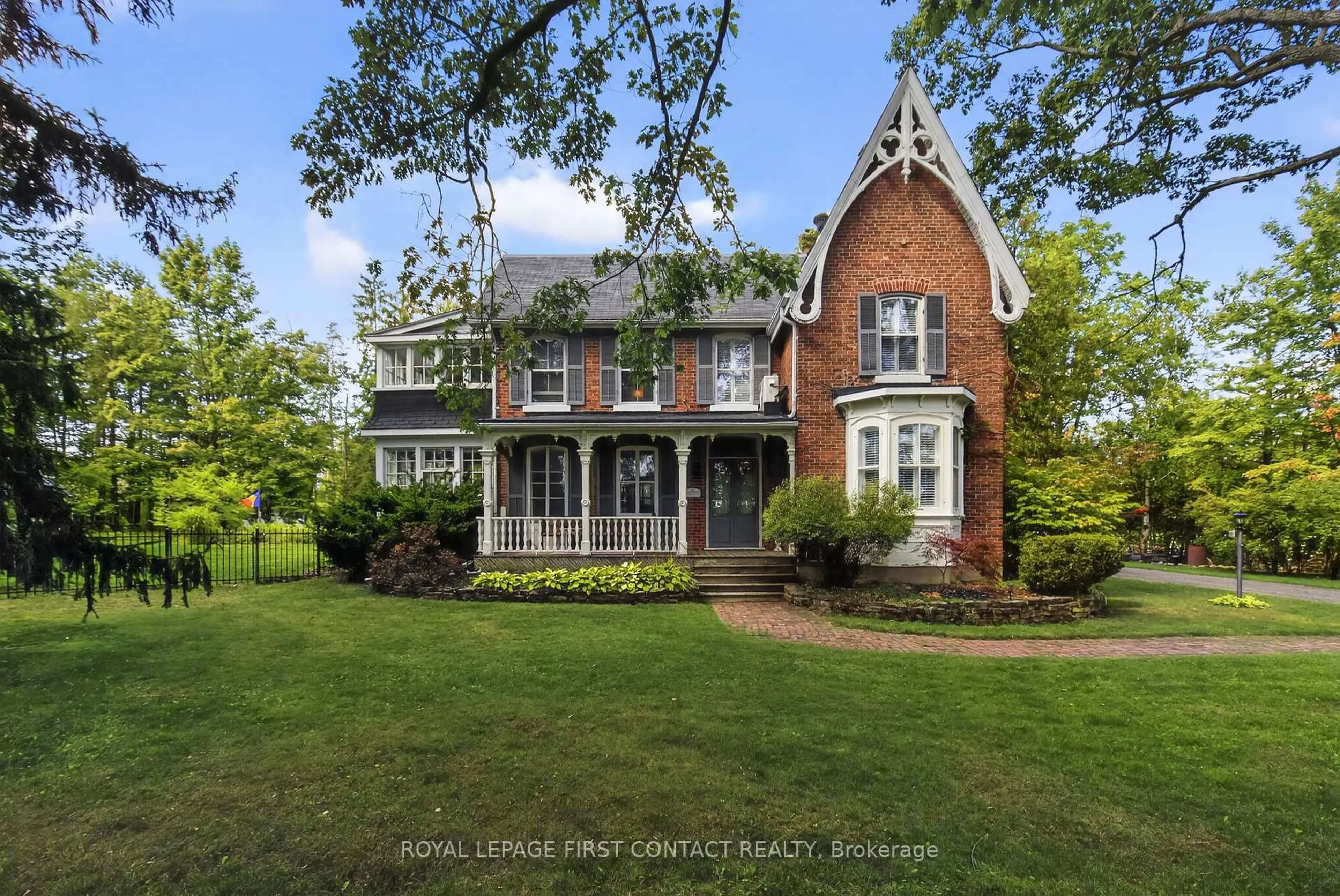Home with brick exterior material, street for 126 Letitia St, Barrie Ontario L4N 1P5
