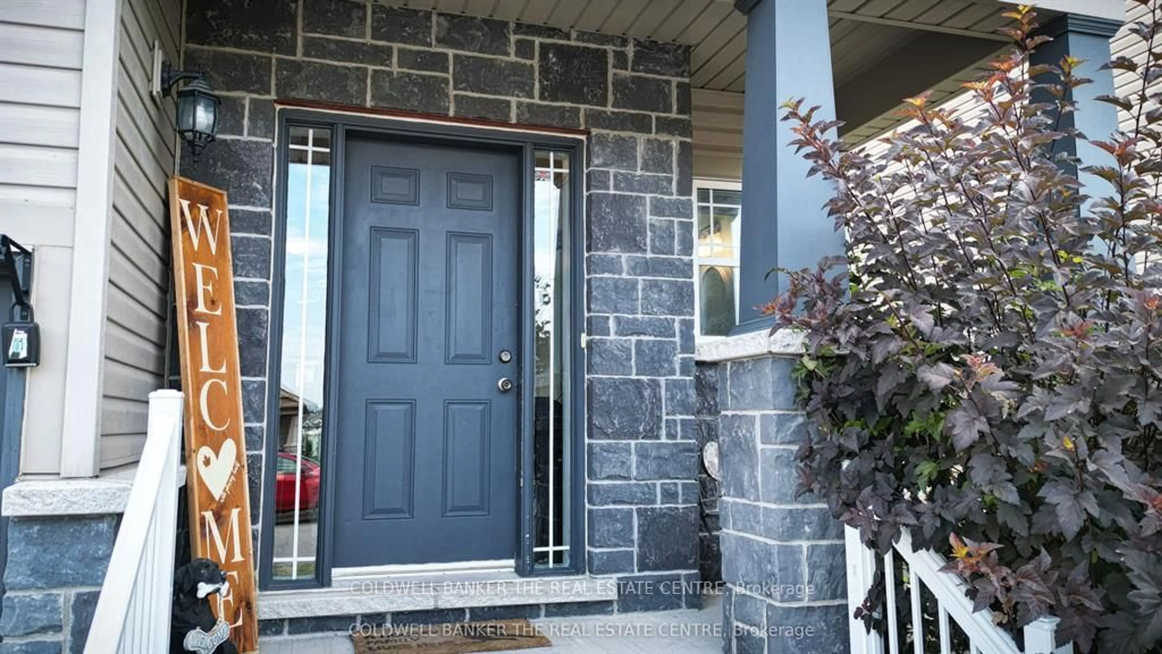 Indoor entryway for 3086 Emperor Dr, Orillia Ontario L3V 0G4