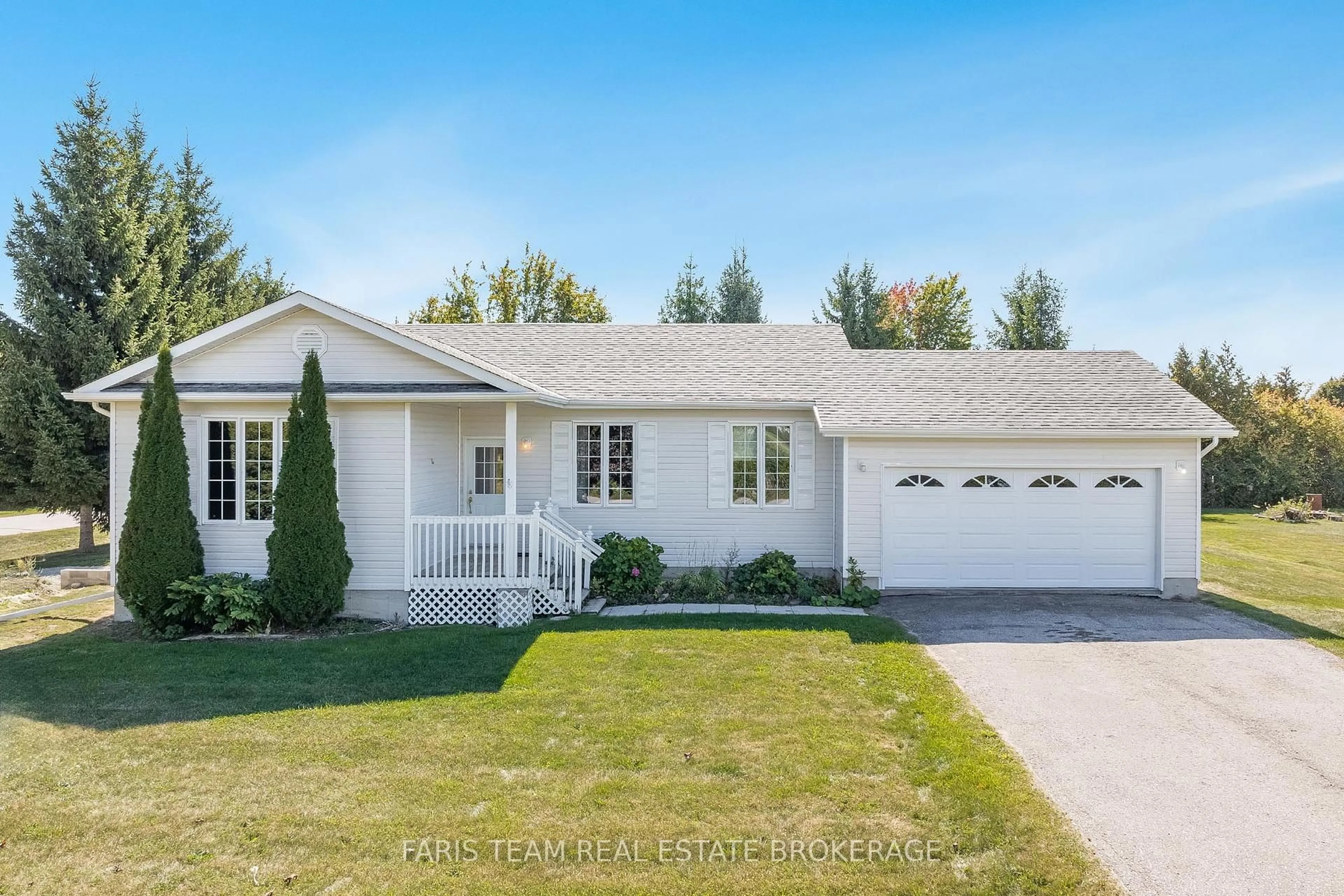Home with vinyl exterior material, street for 4645 Orkney Beach Rd, Ramara Ontario L3V 0S1