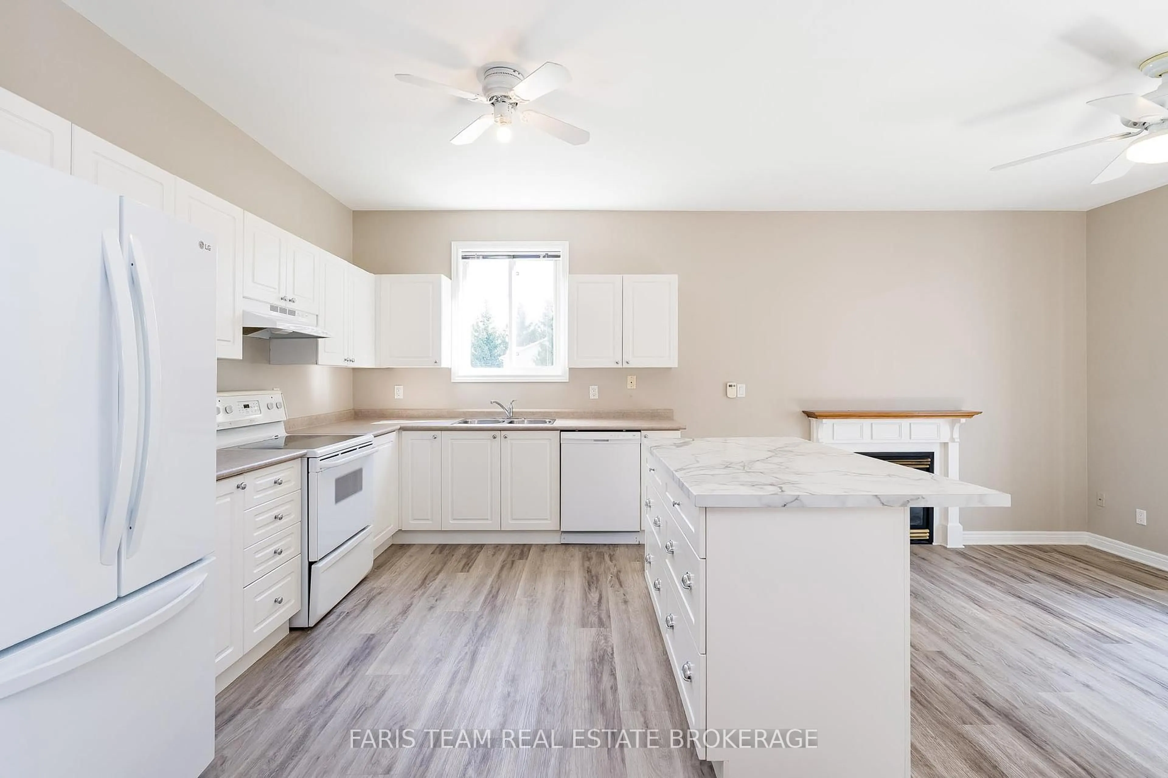 Open concept kitchen, unknown for 4645 Orkney Beach Rd, Ramara Ontario L3V 0S1