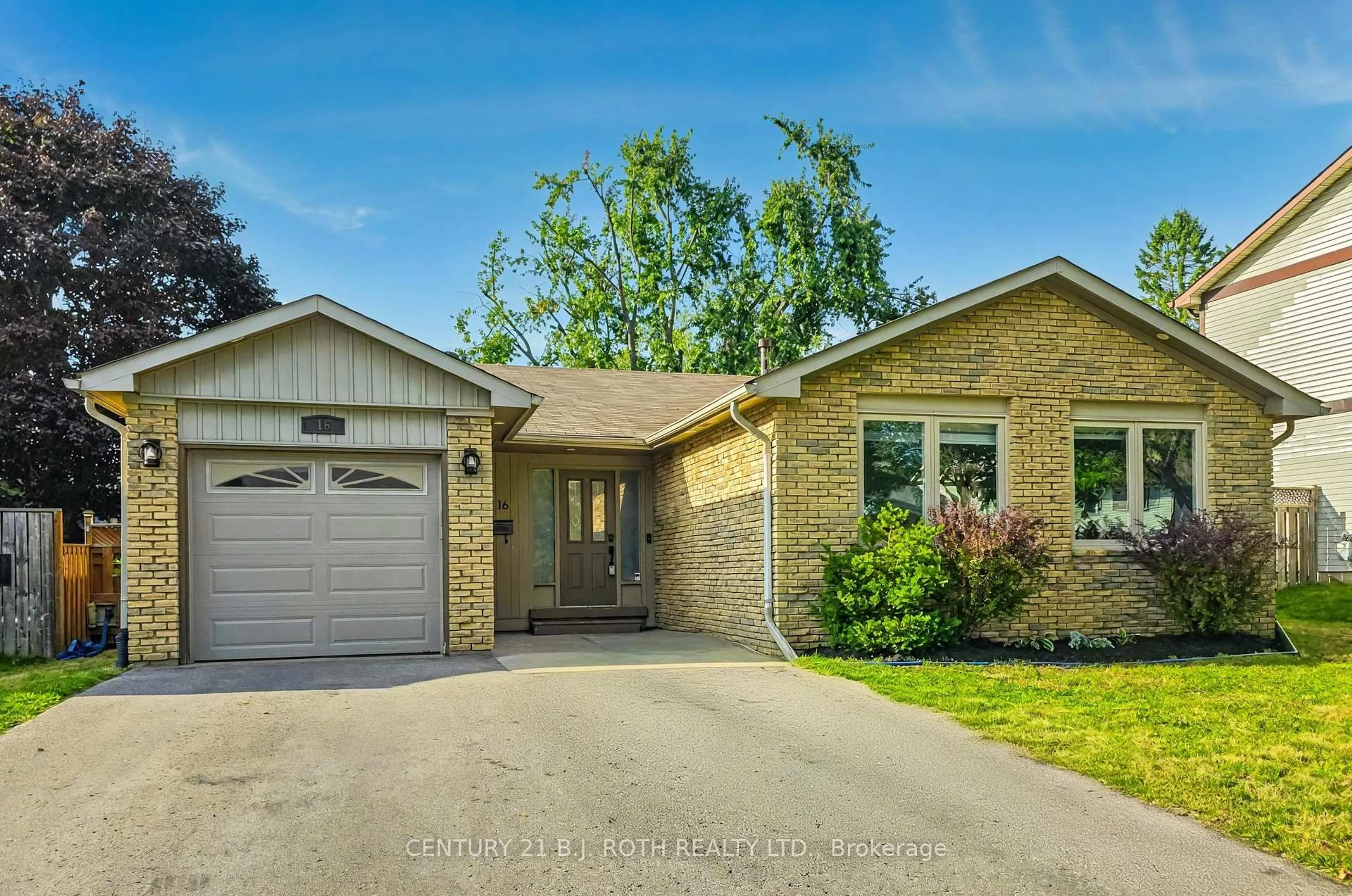 Home with brick exterior material, street for 16 Gloria St, Barrie Ontario L4N 4L9