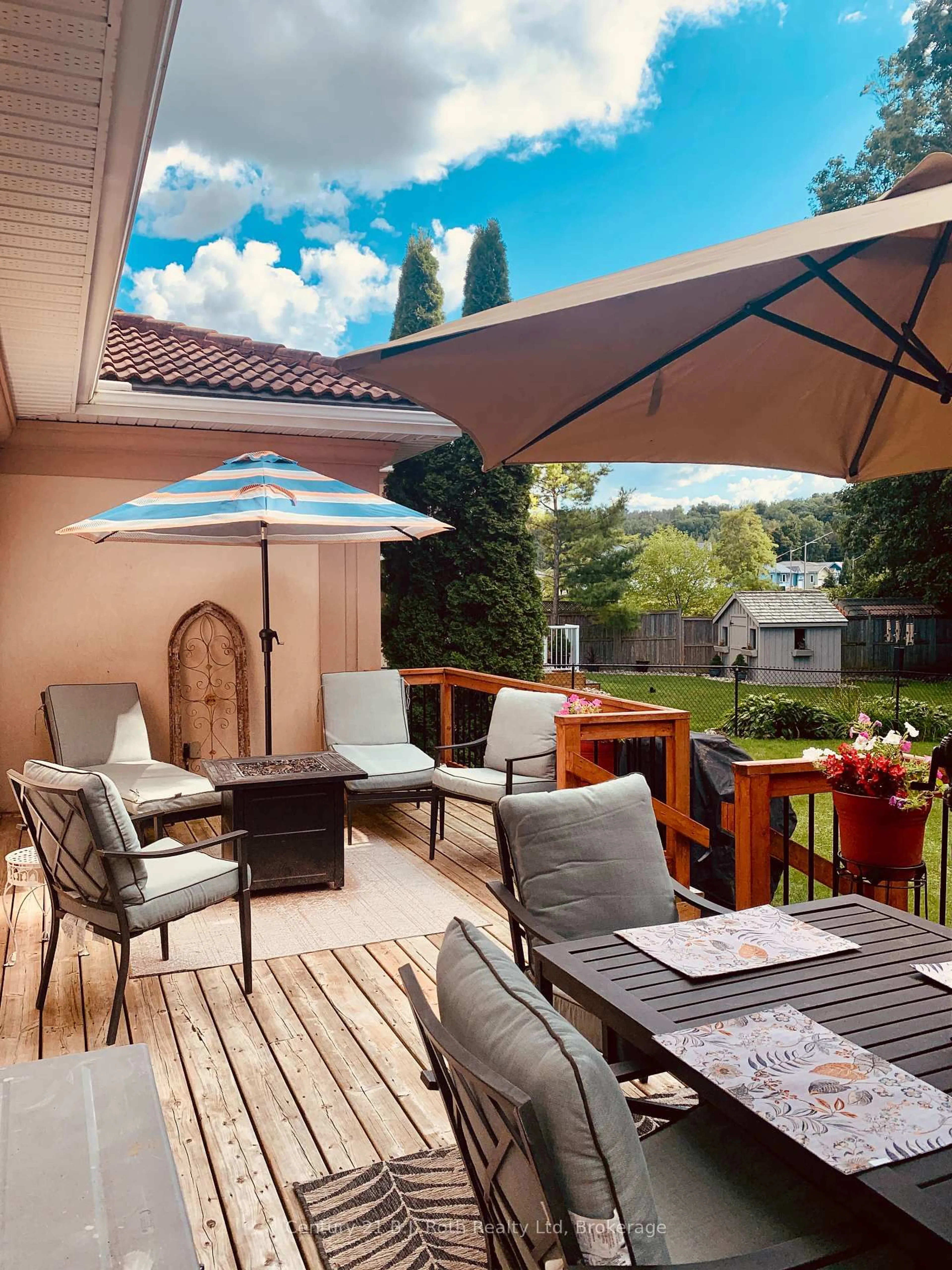 Patio, street for 502 Aberdeen Blvd, Midland Ontario L4R 5L9
