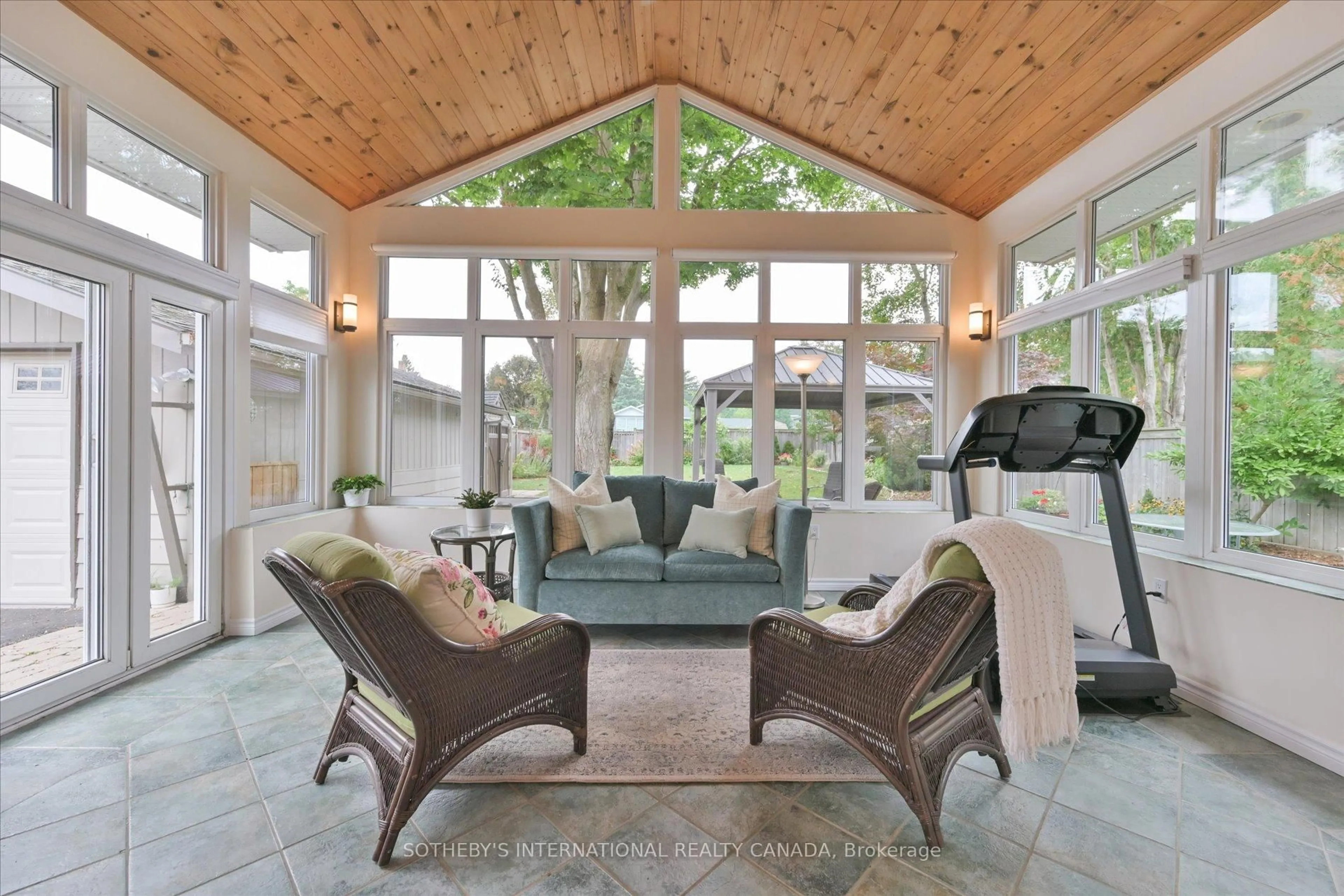 Patio, water/lake/river/ocean view for 8 Aleda St, Barrie Ontario L4N 2A3