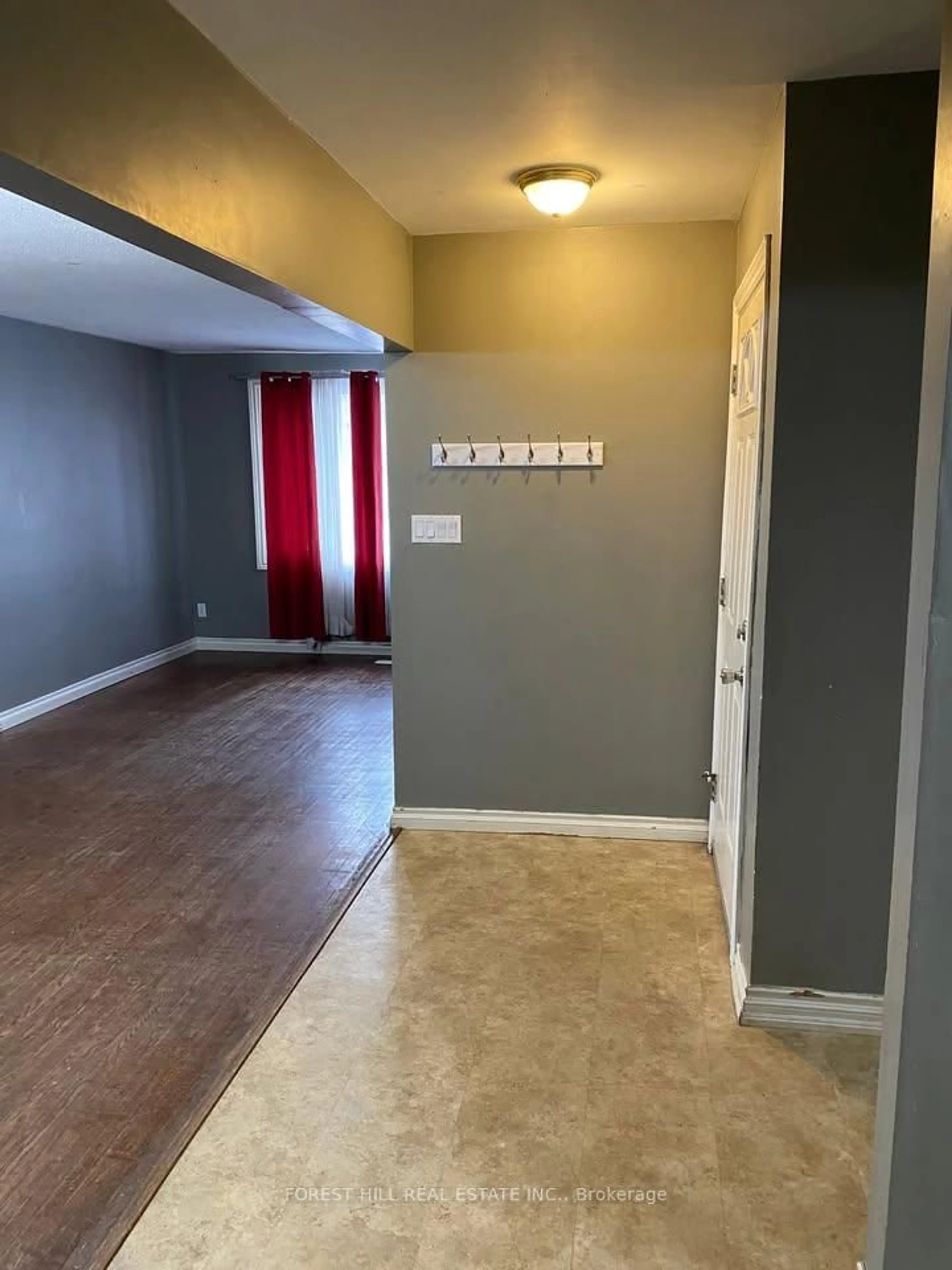 Unknown for 35 Daphne Cres, Barrie Ontario L4M 2Y7