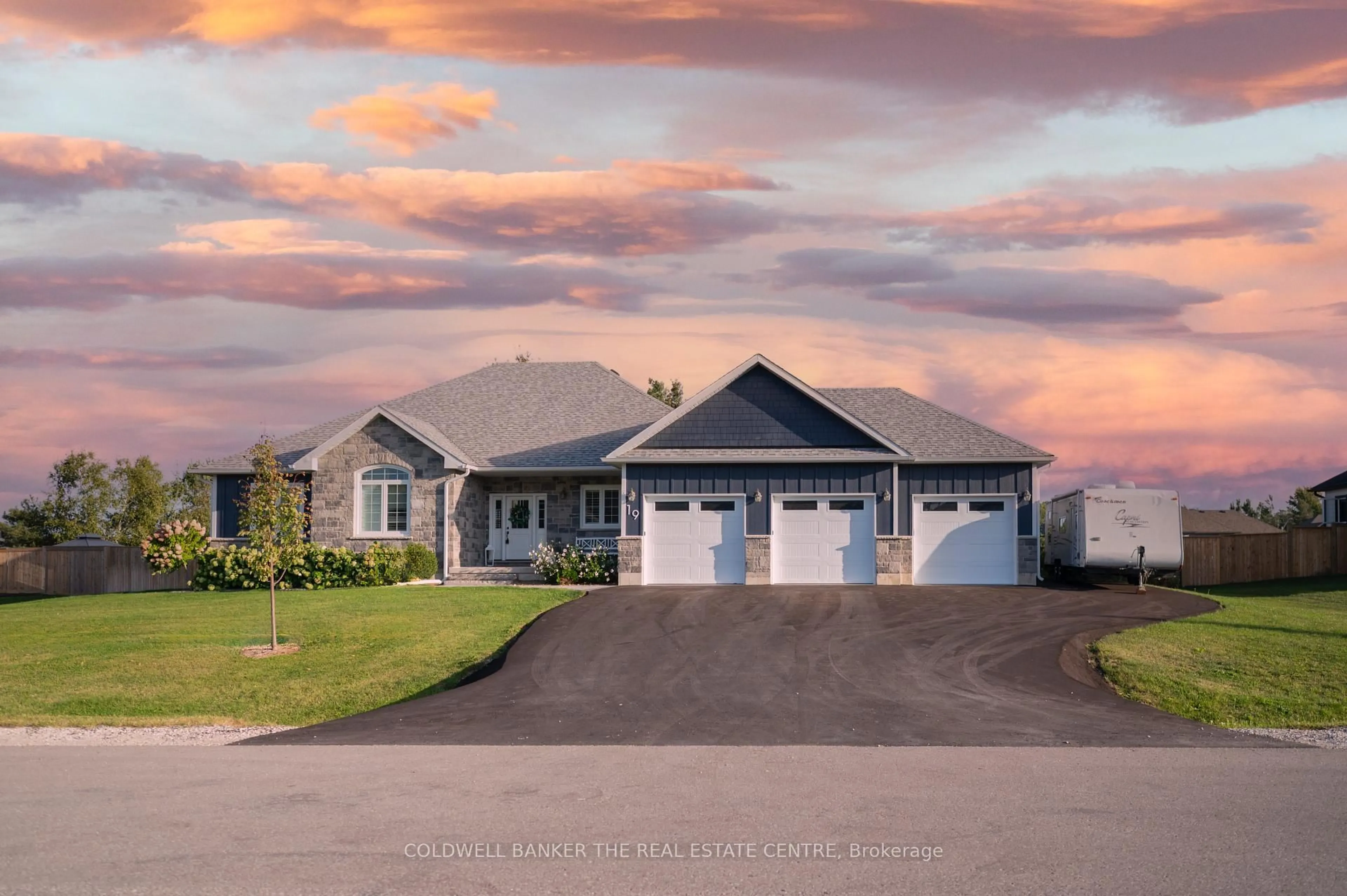 Unknown for 19 Cheslock Cres, Oro-Medonte Ontario L3V 8N8