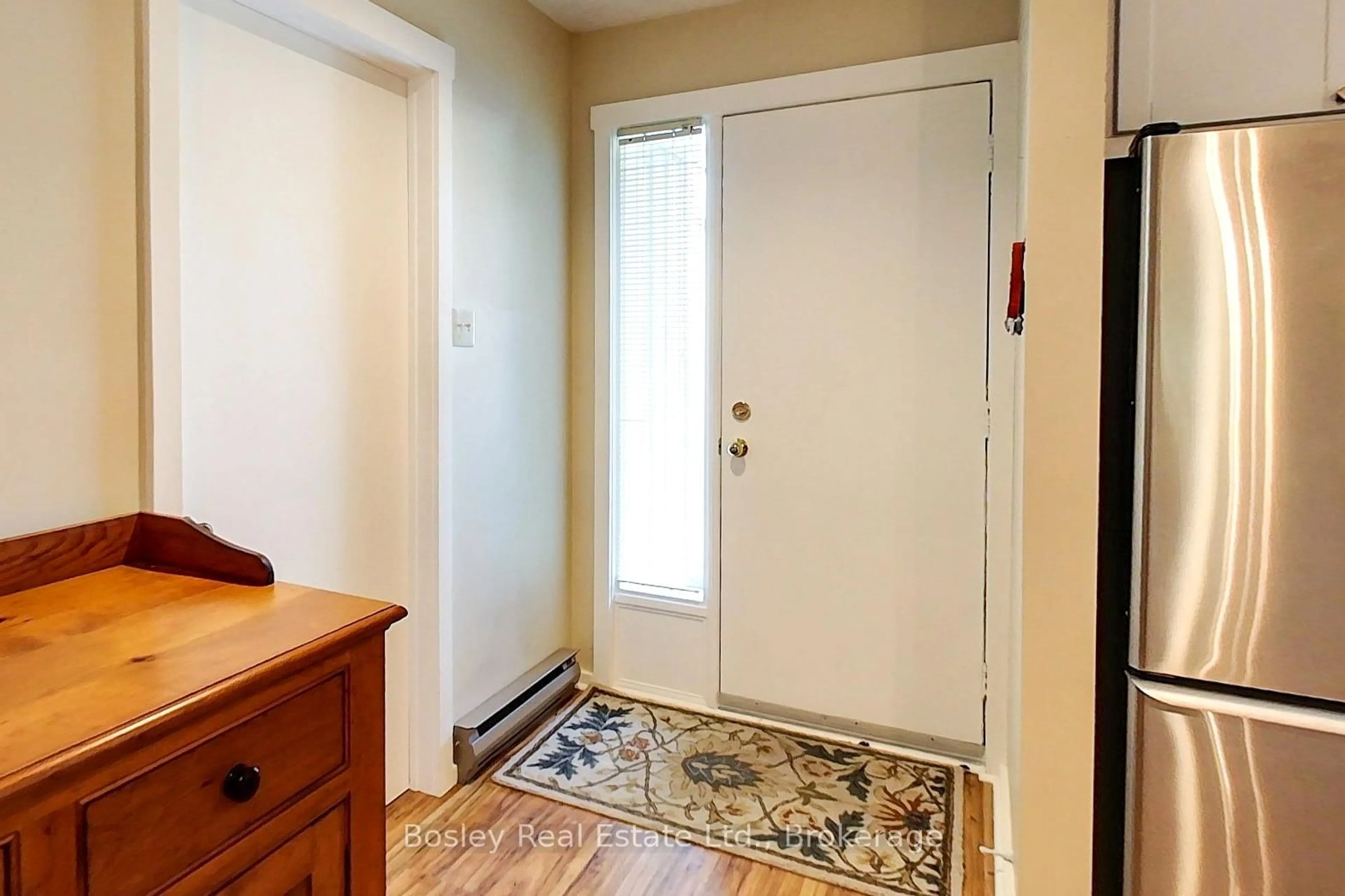 Indoor entryway for 22 Dawson Dr #530, Collingwood Ontario L9Y 5B4