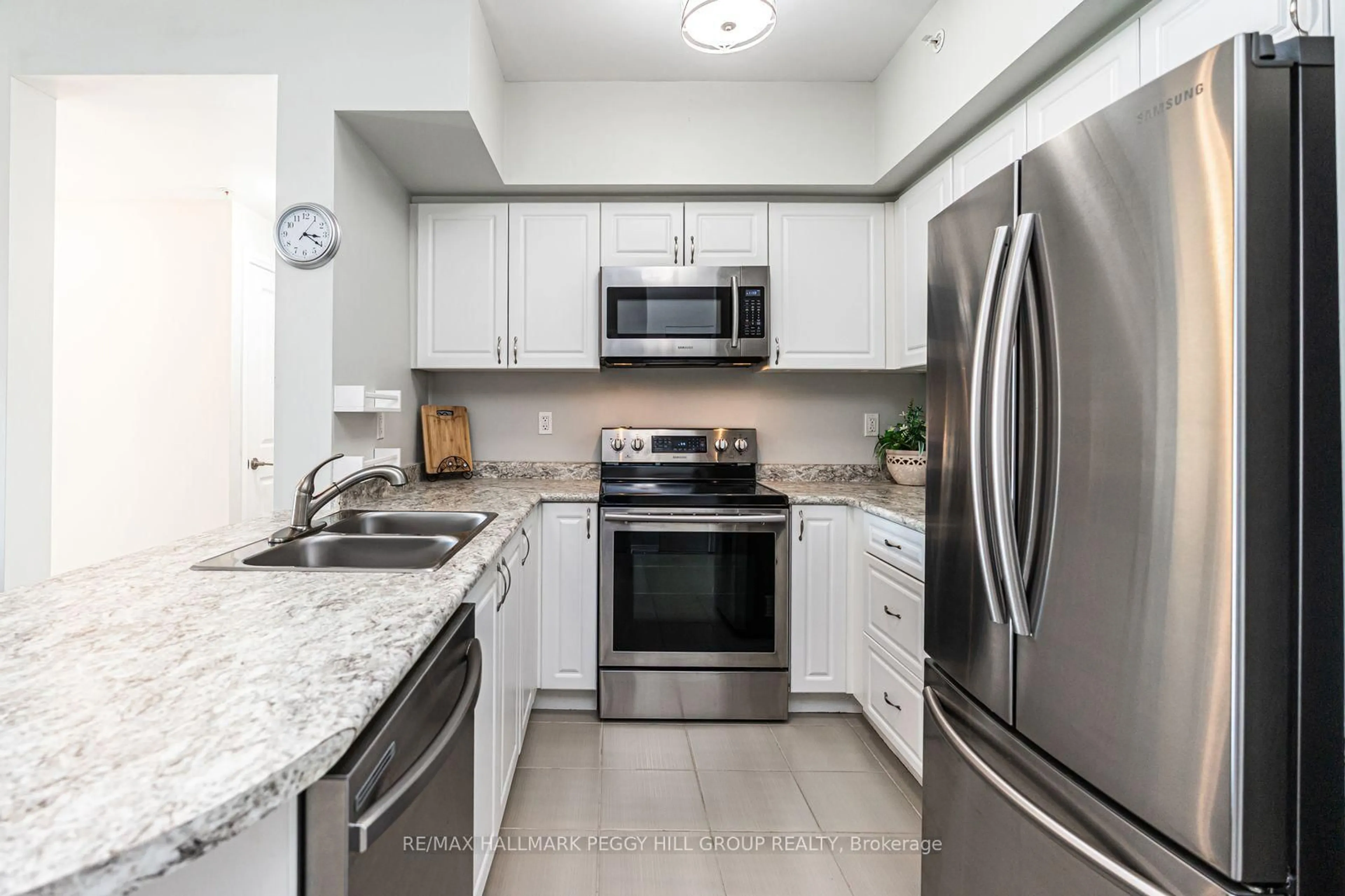Standard kitchen, ceramic/tile floor for 295 Cundles Rd #404, Barrie Ontario L4M 0K8