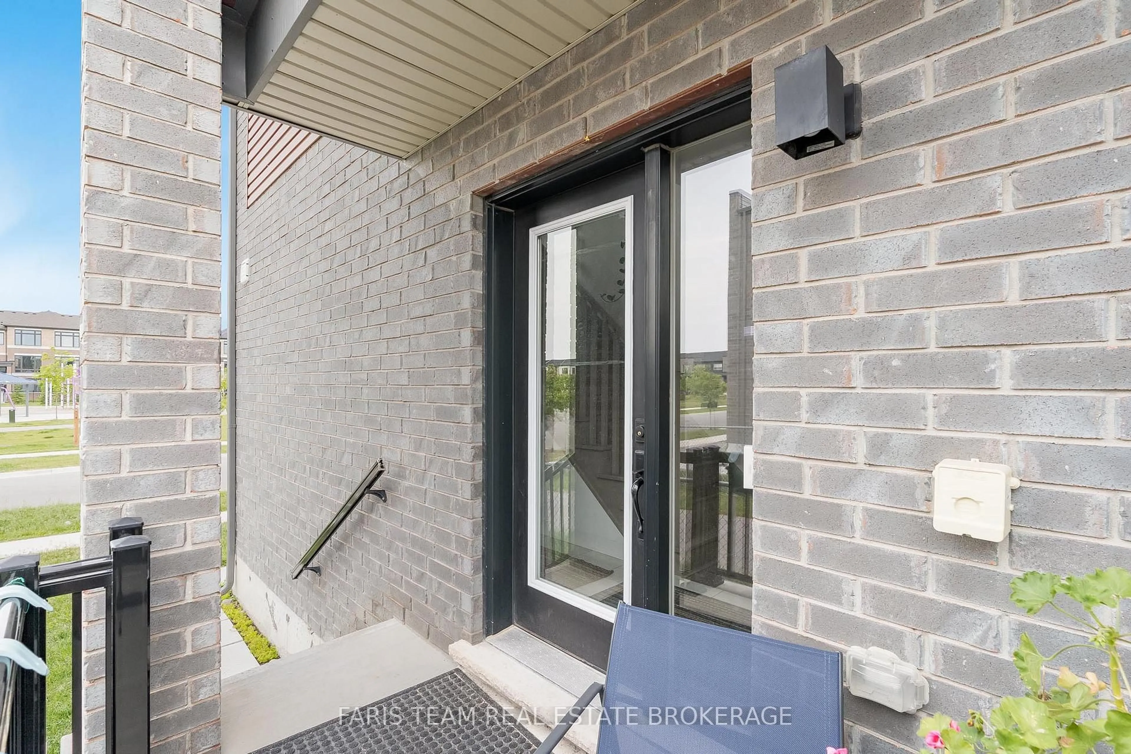 Unknown for 97 Gateland Dr, Barrie Ontario L9J 0N2