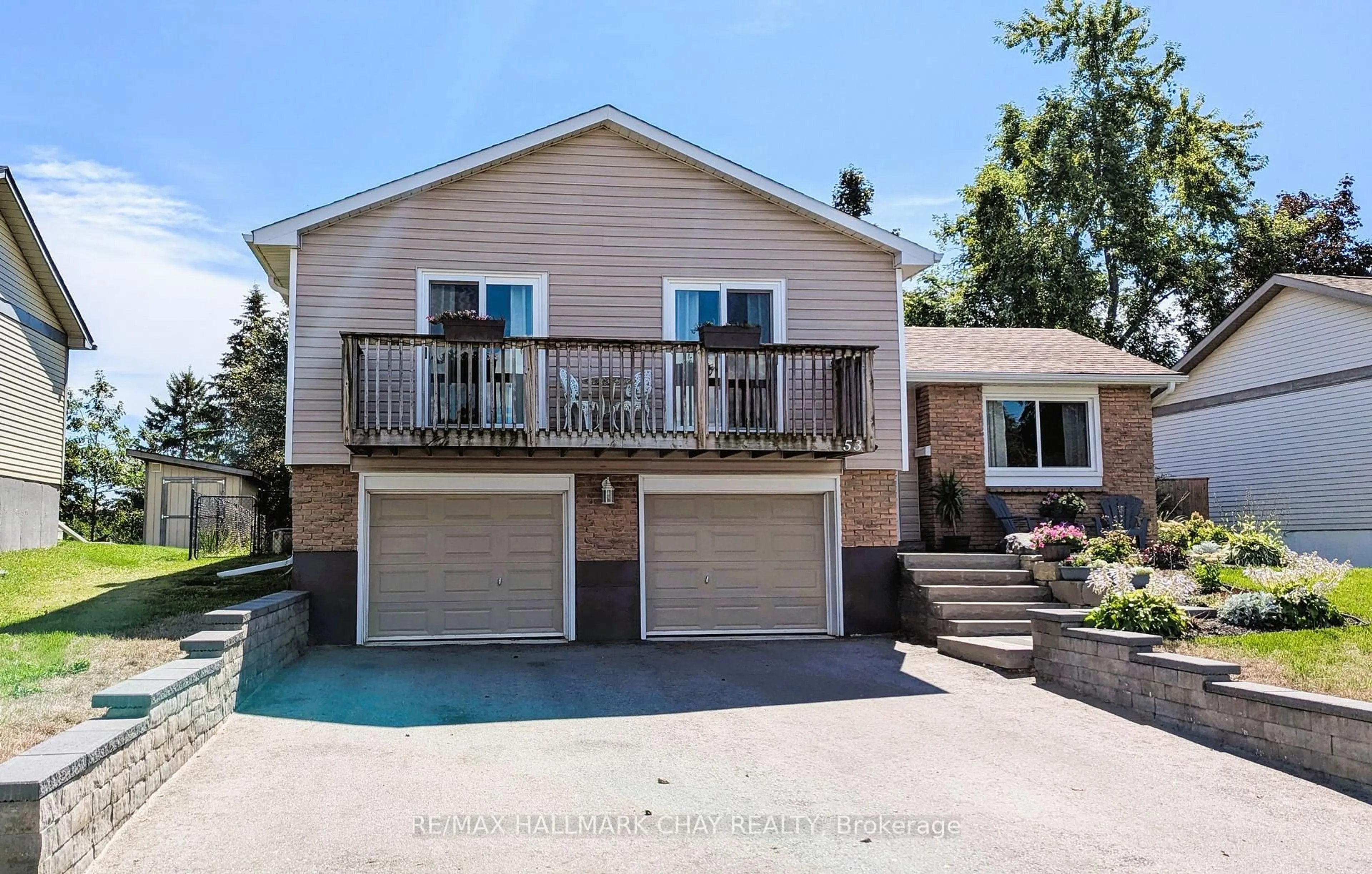 Home with vinyl exterior material, street for 53 HEATHER St, Barrie Ontario L4N 4M9