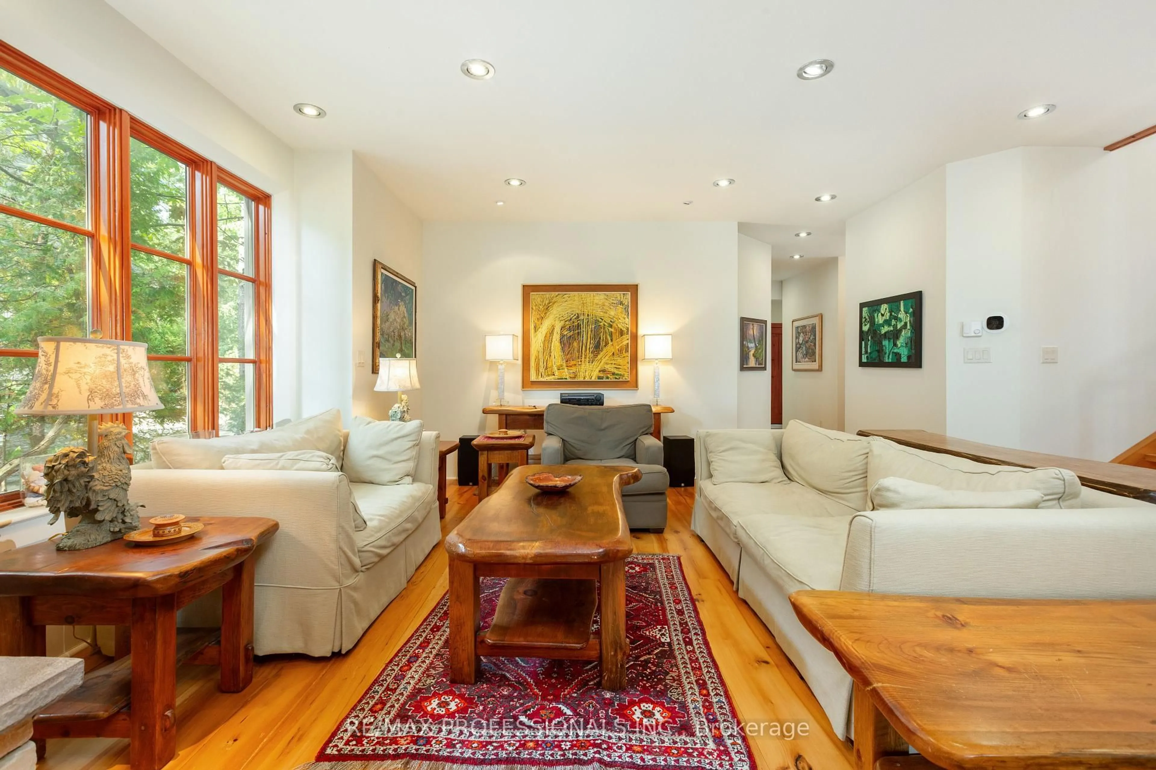 Living room with furniture, unknown for 12 Walker Rd, Tiny Ontario L0L 2J0