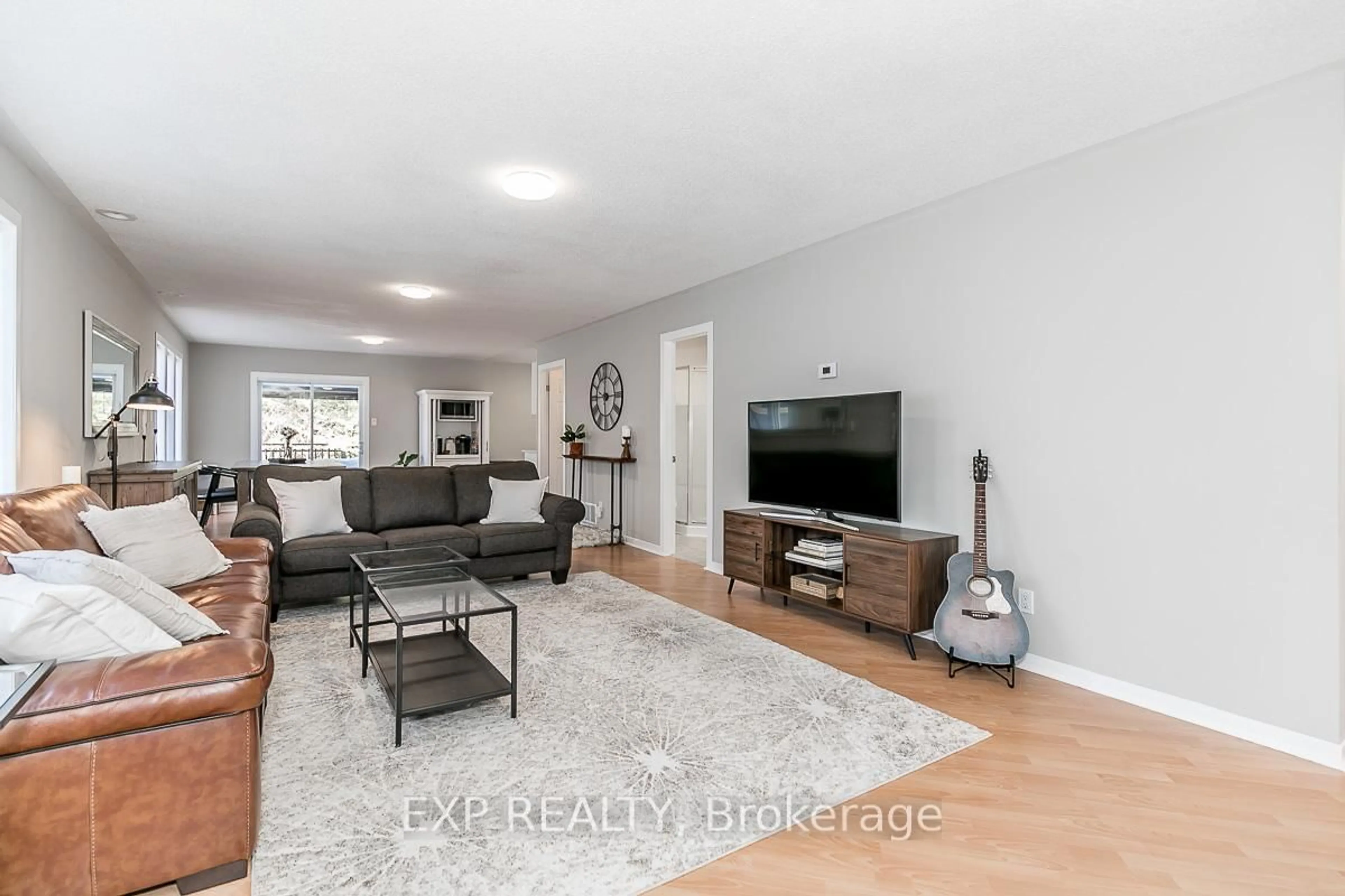 Living room with furniture, unknown for 3152 MOSLEY St, Wasaga Beach Ontario L9Z 1V6