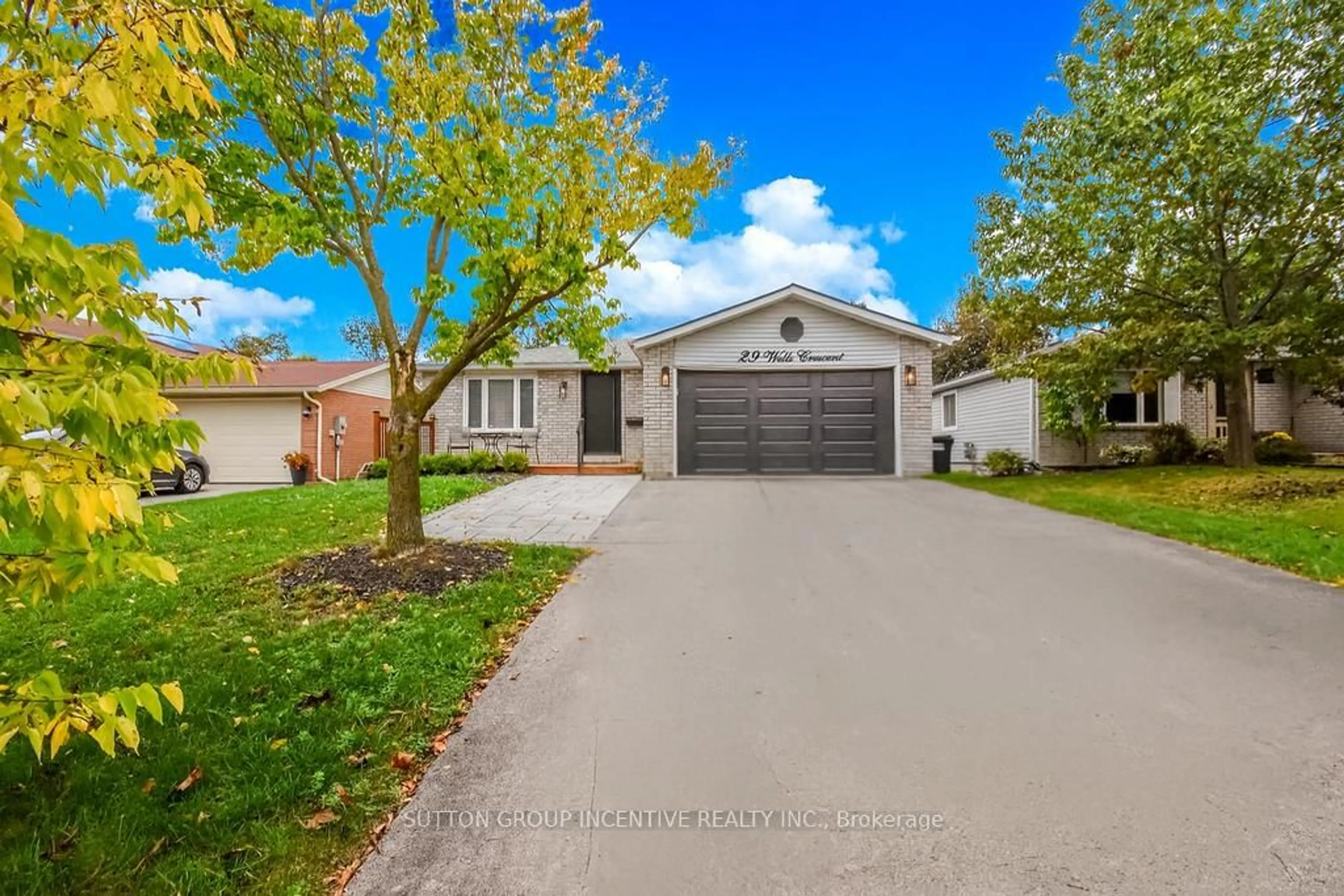 Unknown for 29 Wells Cres, Barrie Ontario L4N 5W8