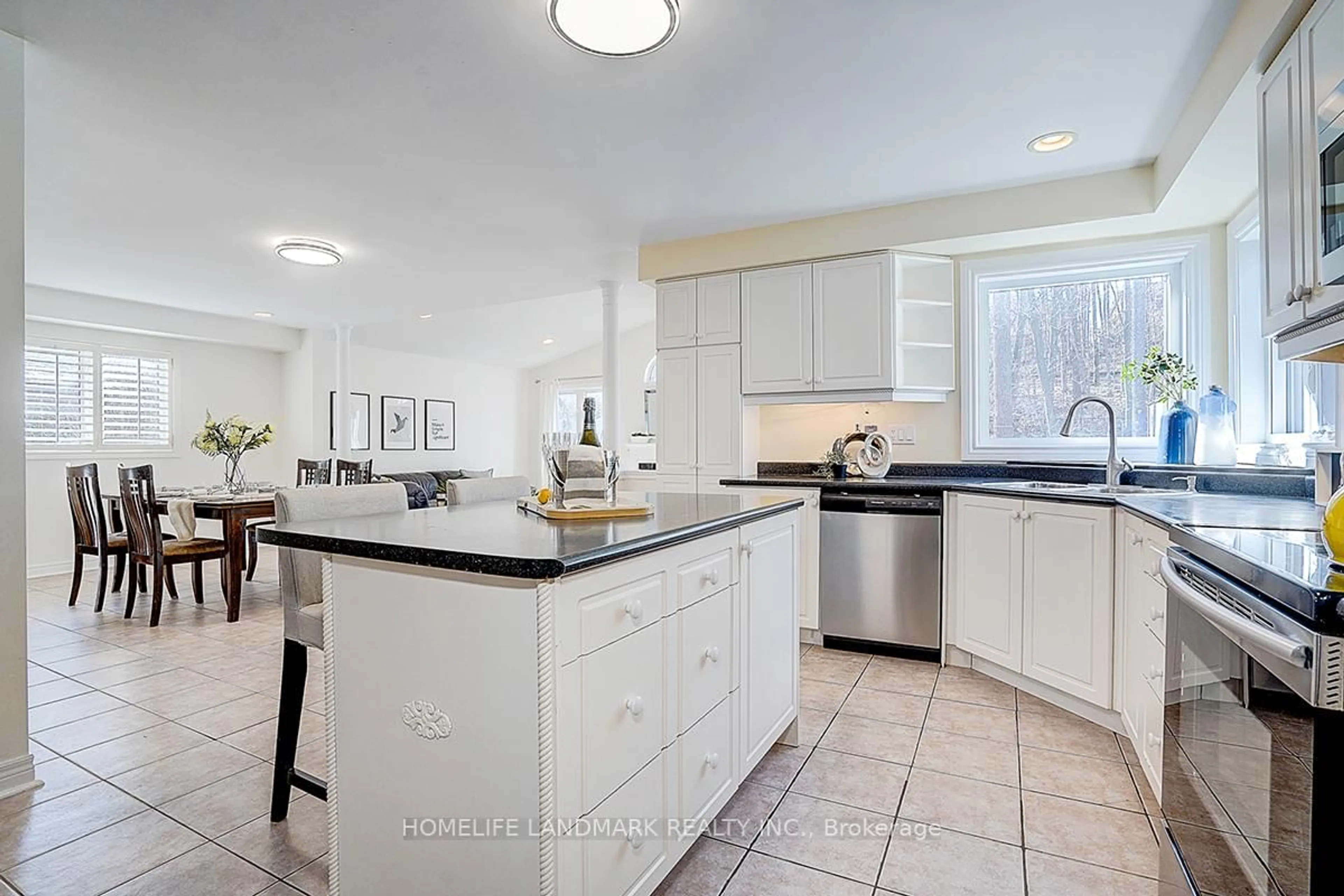Open concept kitchen, ceramic/tile floor for 65 Crimson Ridge Rd, Barrie Ontario L4N 0G7