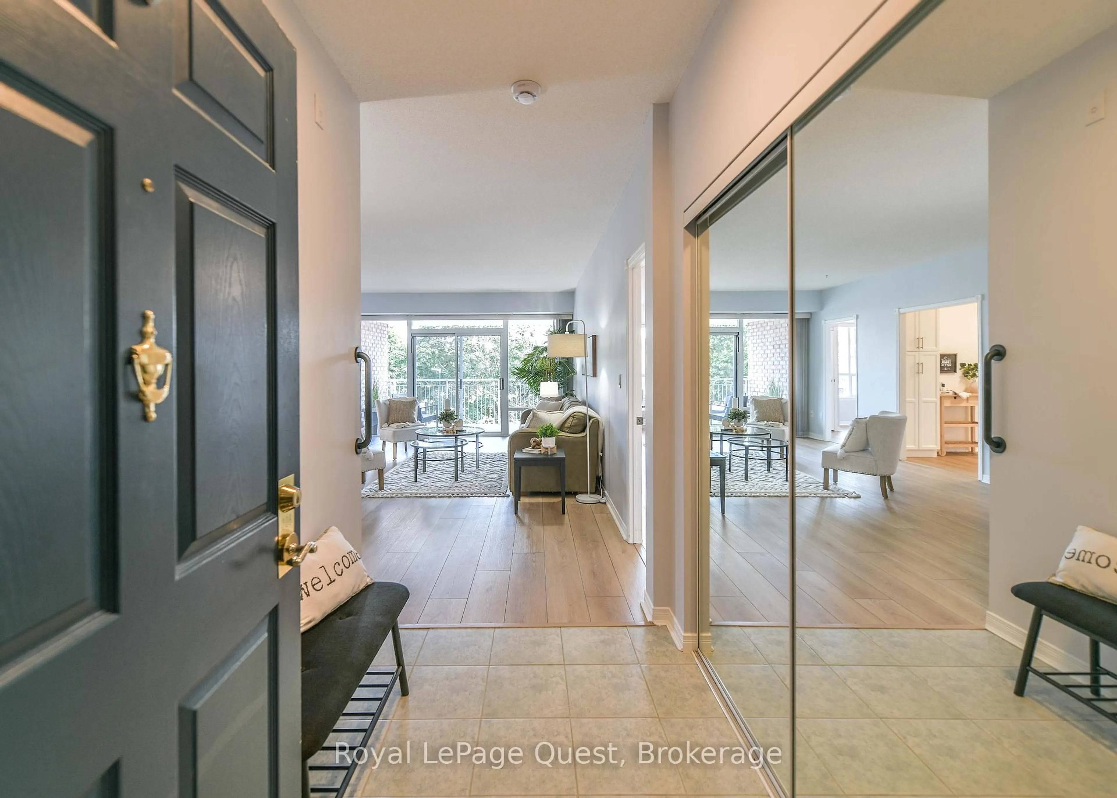 Indoor entryway for 20 Museum Dr #208, Orillia Ontario L3V 7T9