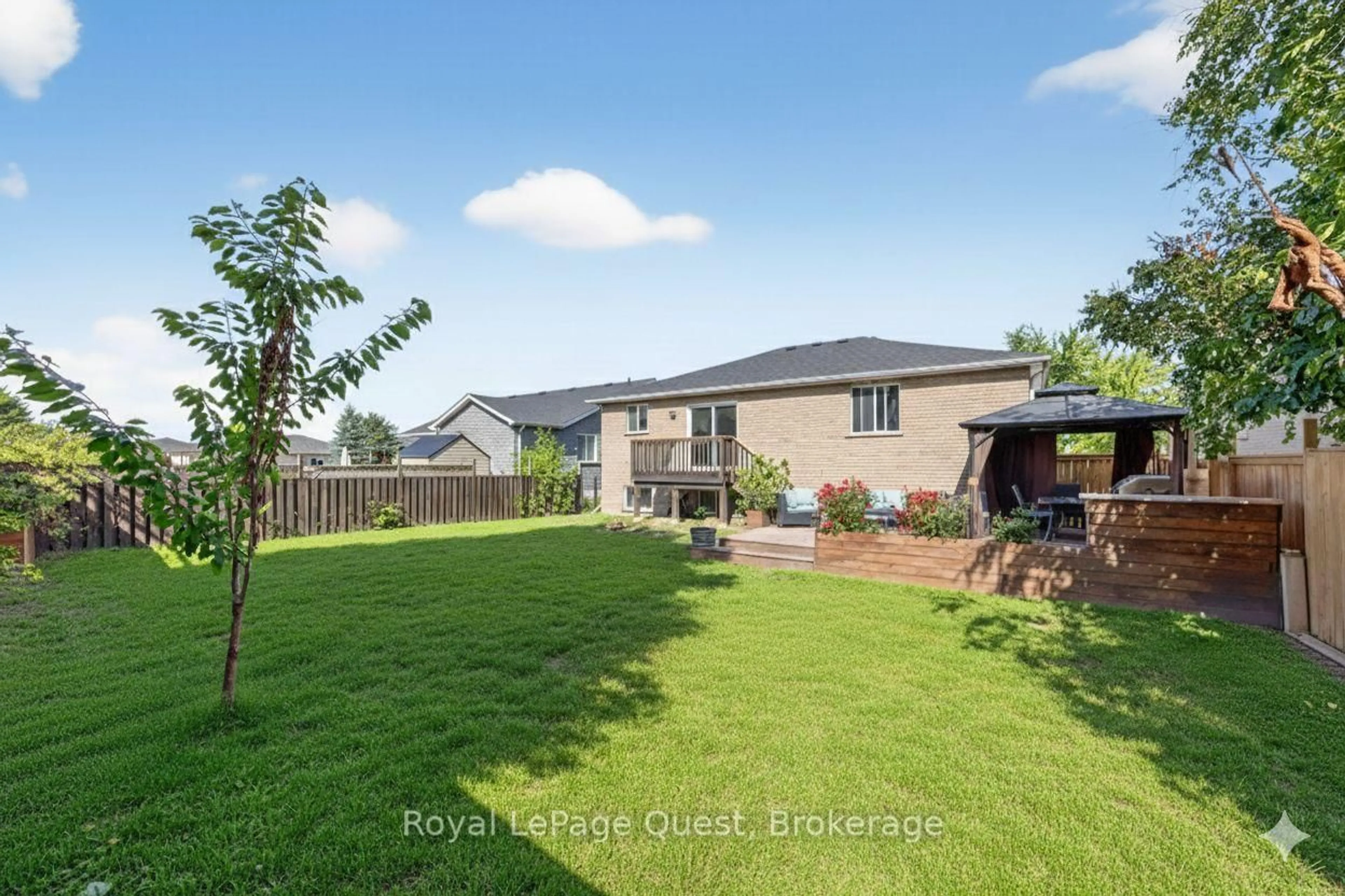 A pic from outside/outdoor area/front of a property/back of a property/a pic from drone, unknown for 13 Graham St, Springwater Ontario L0L 1P0
