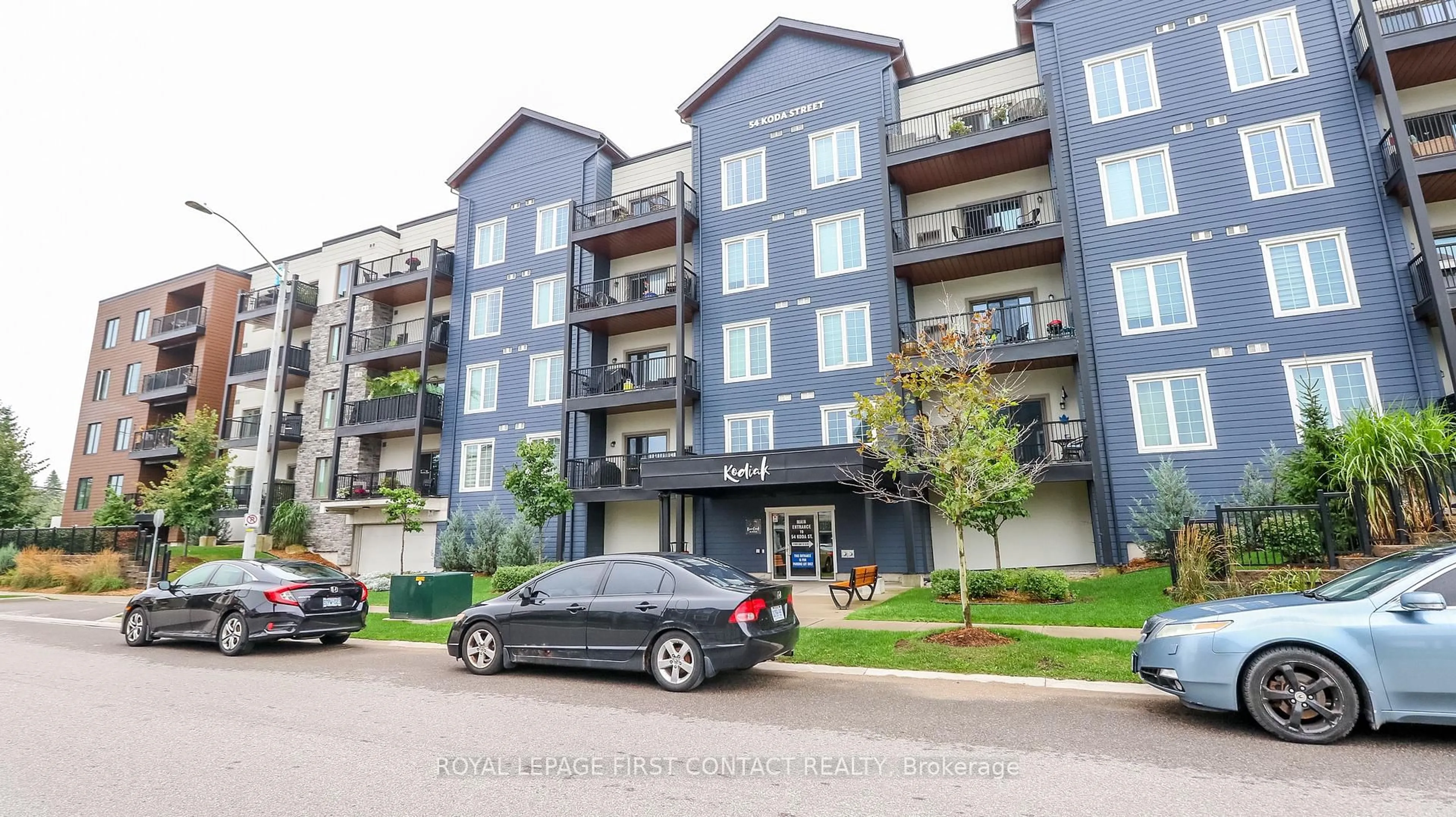 Patio, unknown for 54 Koda St #302, Barrie Ontario L9J 0J6