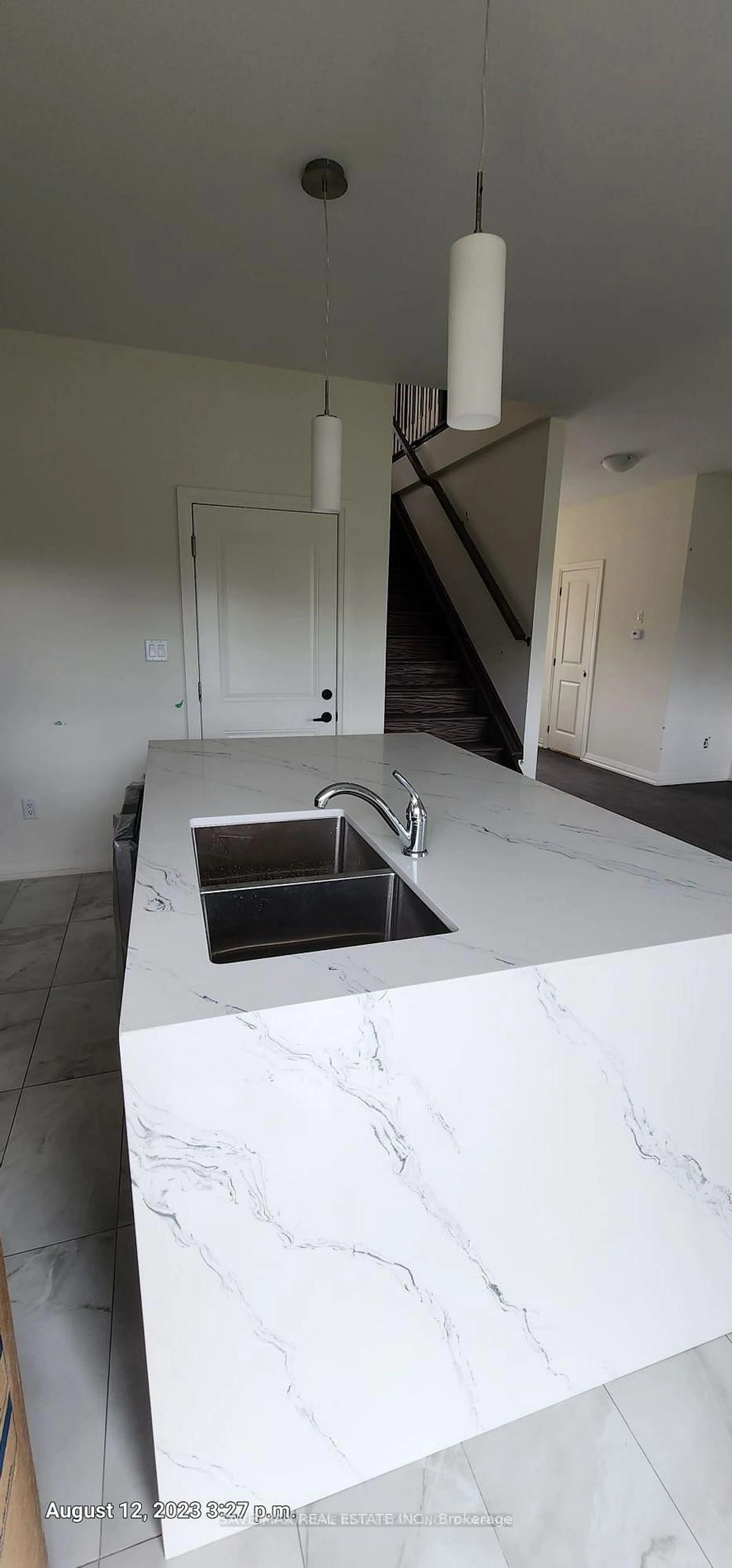 Open concept kitchen, unknown for 44 Lahey Cres, Penetanguishene Ontario L9M 0W1
